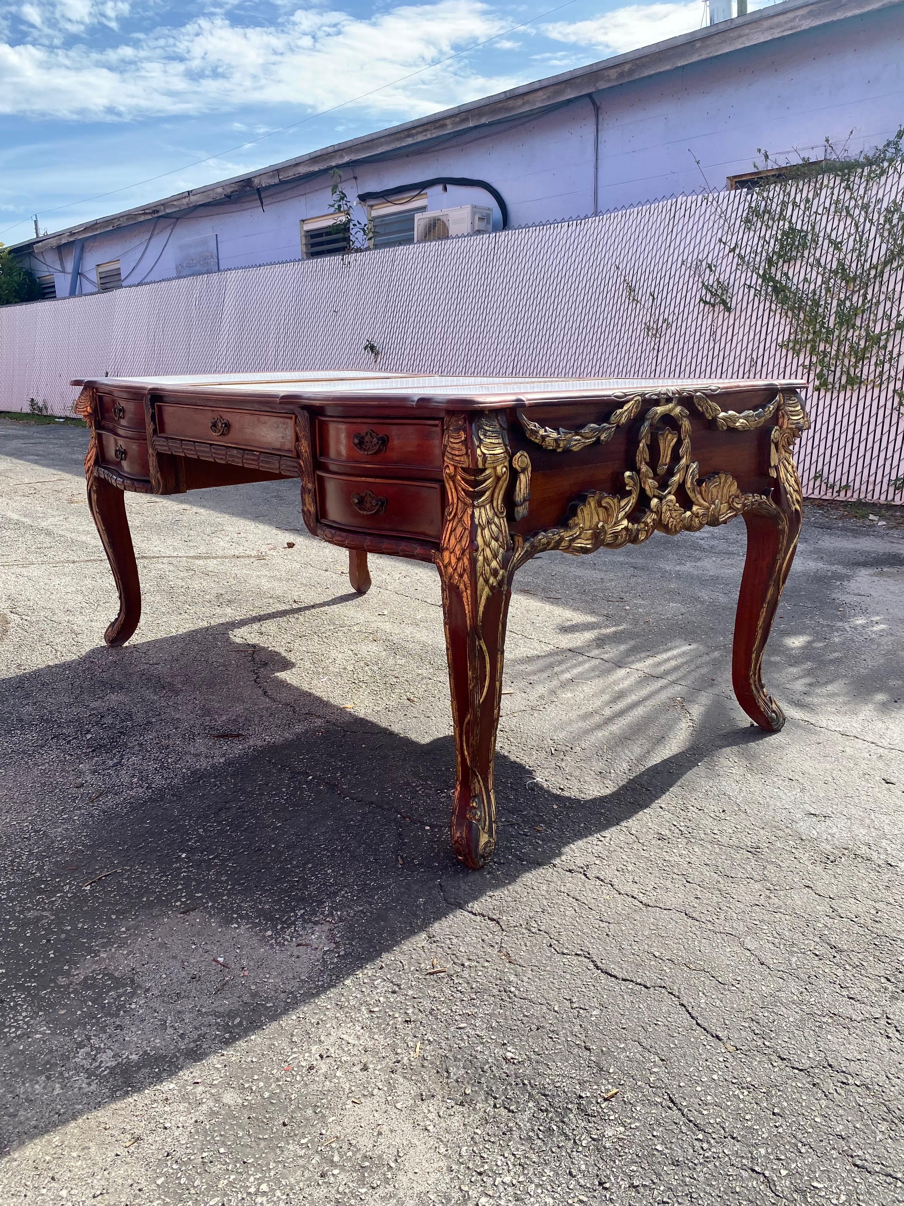 19th Century Louis XV Monumental Solid Carved Gilt Wood Marble Desk For Sale 4