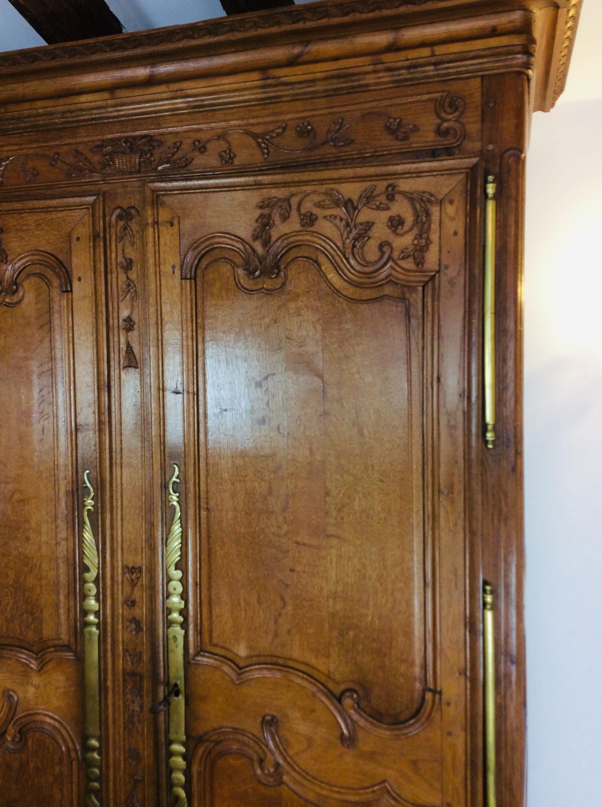 French 19th Century Louis XV Style Armoire or Wardrobe from Normandy For Sale 7