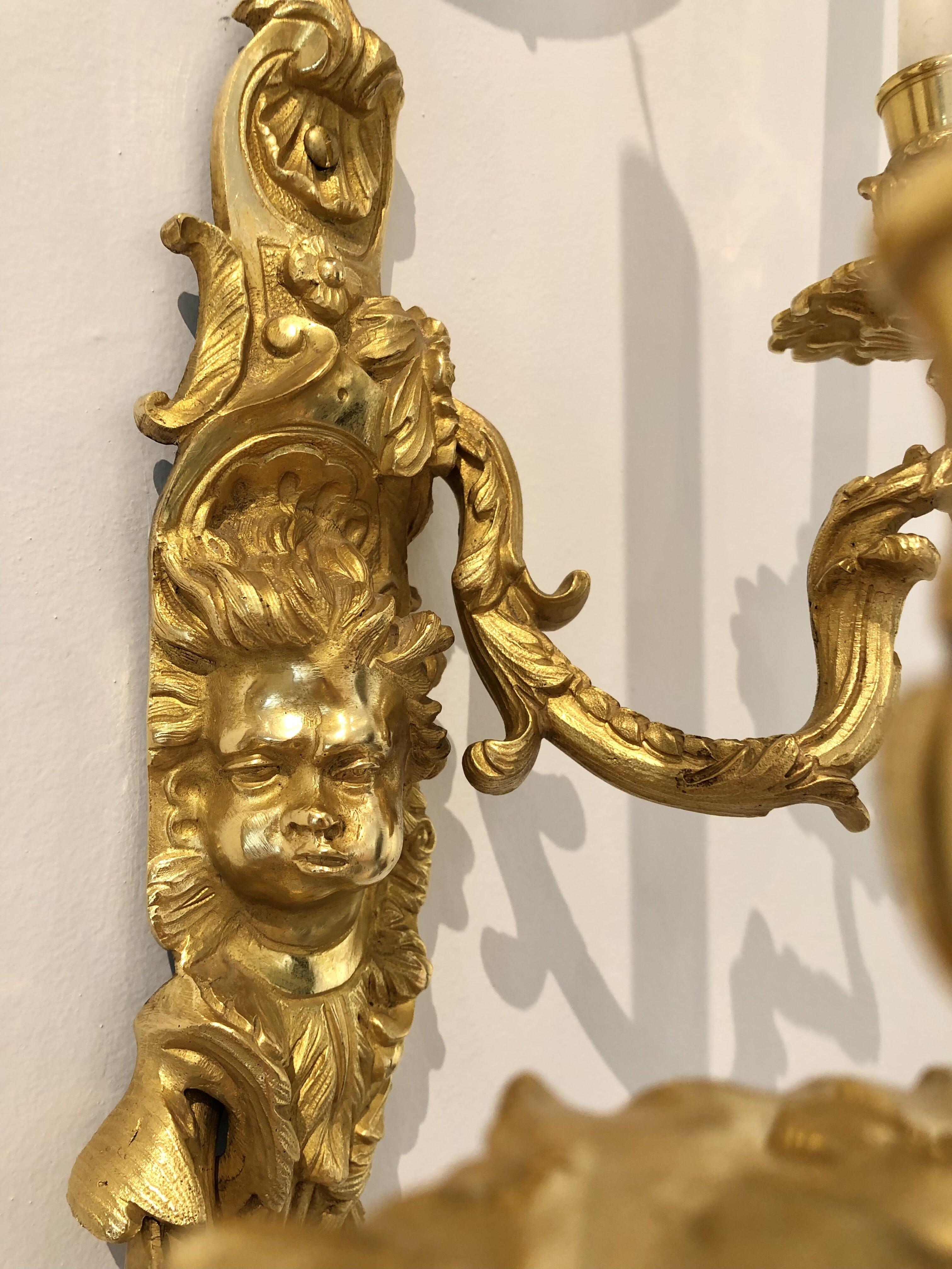 19. Jahrhundert Louis XV Ormolu Französisch Sconces (Vergoldet) im Angebot