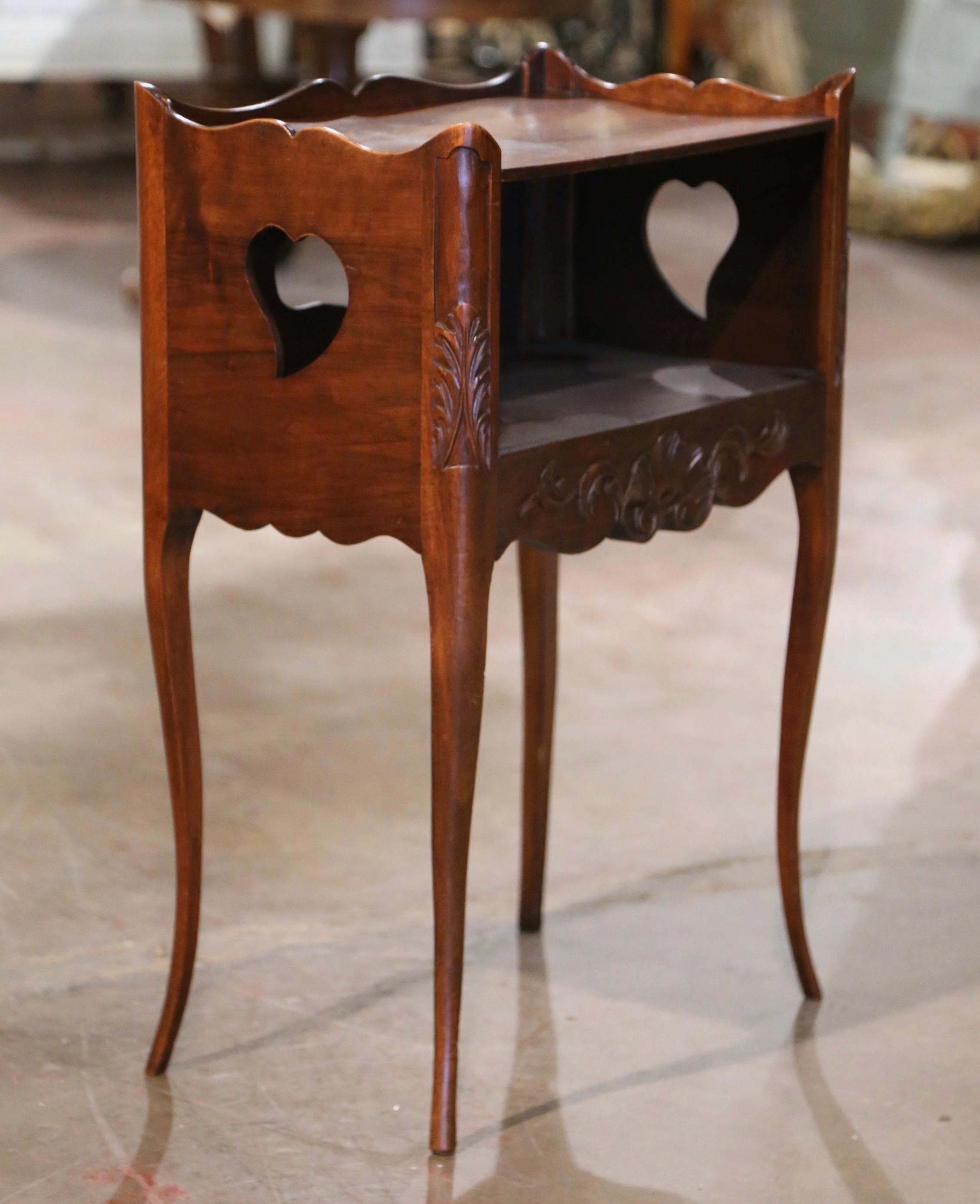 19th Century Louis XV Provencal Walnut Bedside Table with Side Drawer 4