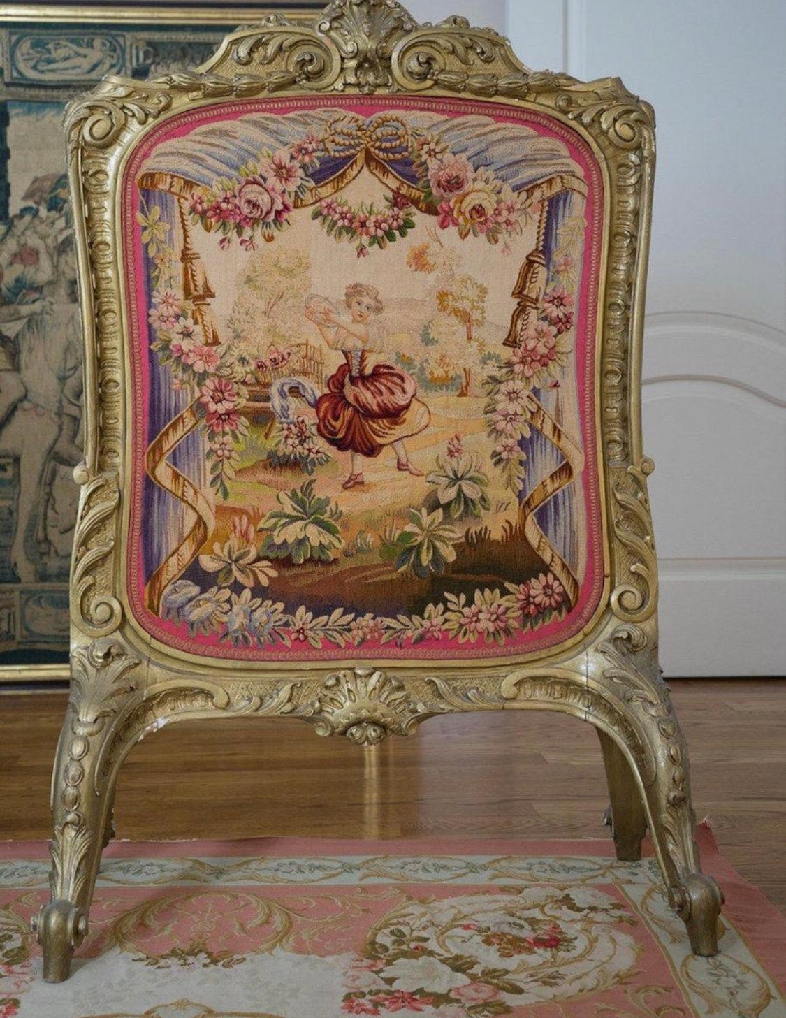 19th Century Louis XV Regency Gilded Screen and Fire Screen with Tapestries For Sale 11