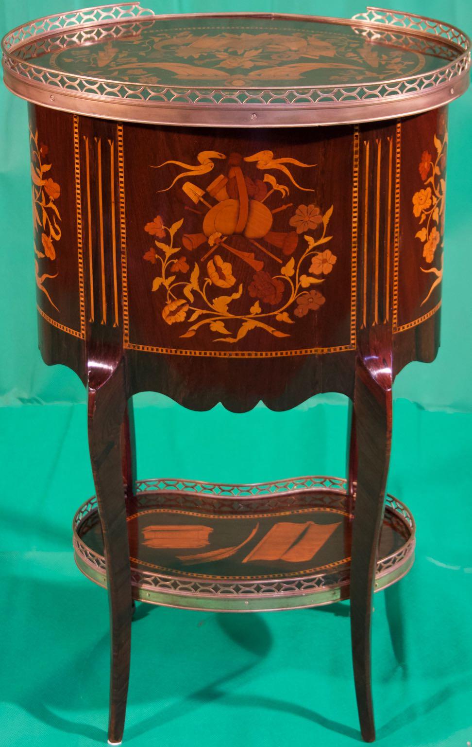 19th Century France Louis XV Rosewood Inlaid Center Table Nightstands 1800 3