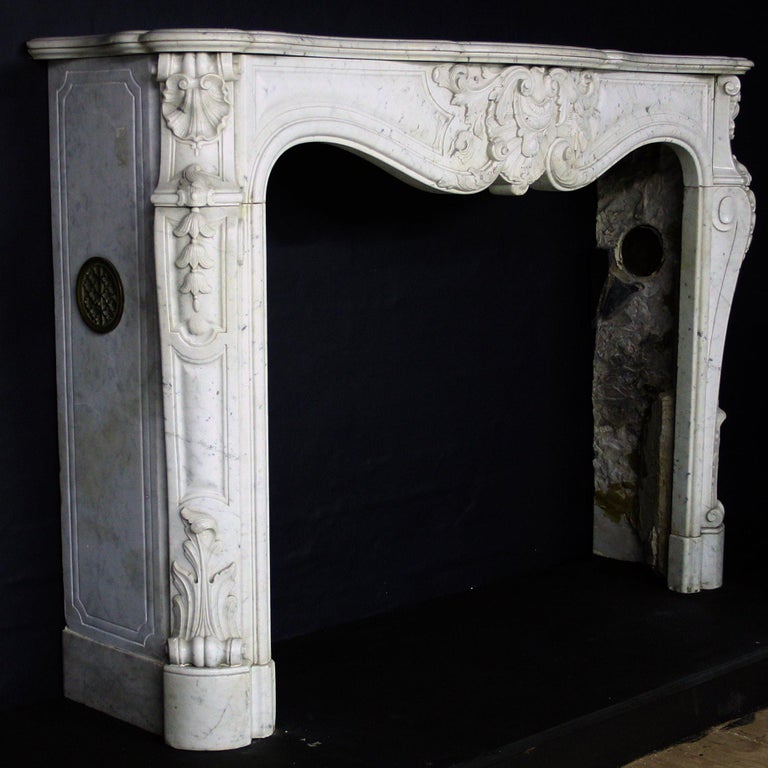19th Century Louis XV Sicilian Marble Chimneypiece For Sale at 1stDibs
