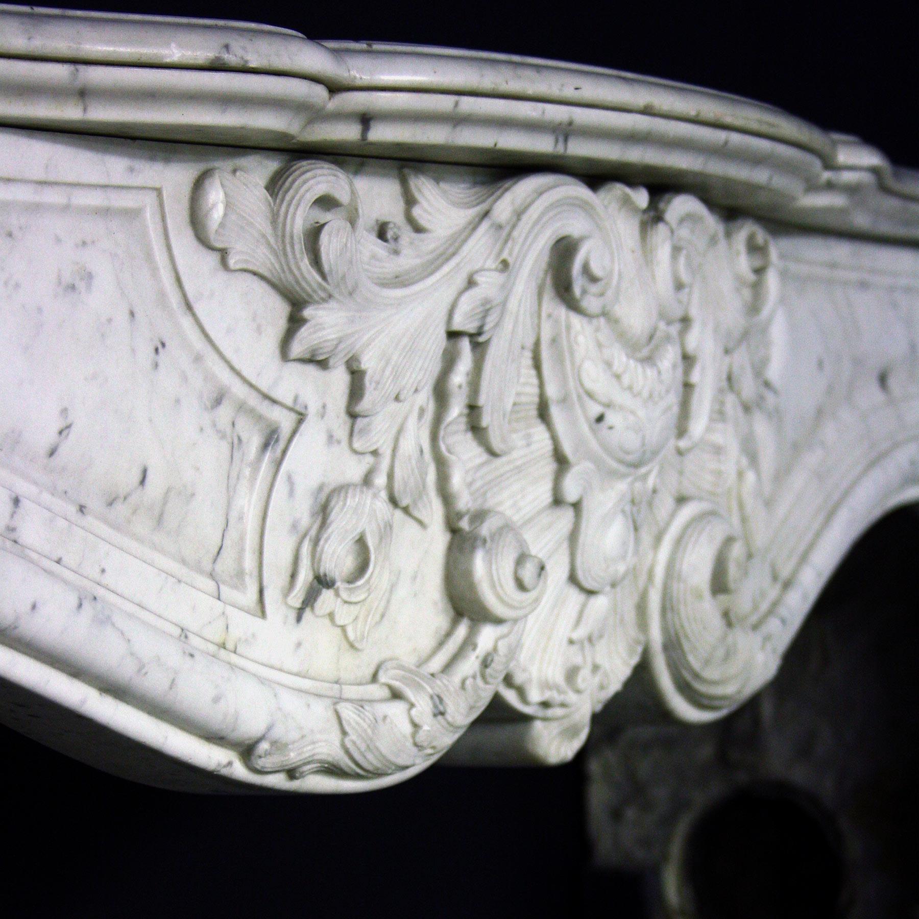 Hand-Carved 19th Century Louis XV Sicilian Marble Chimneypiece For Sale