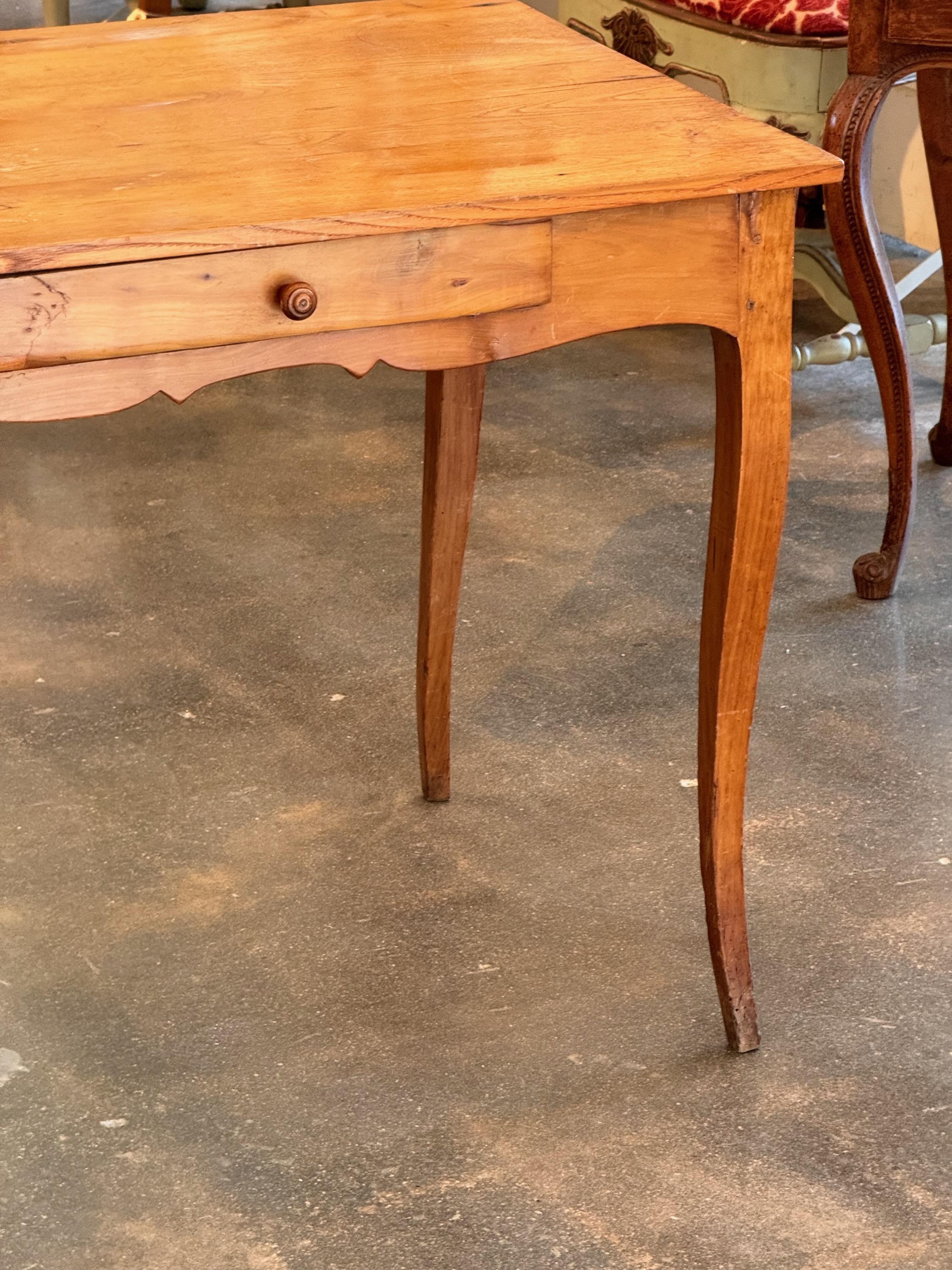 19th Century Louis XV Side Table For Sale 2