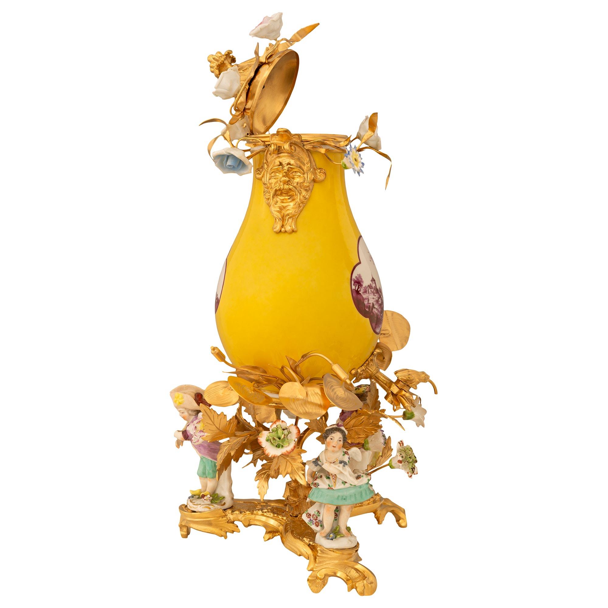 Fontaine de table en porcelaine de Meissen et orfèvrerie du 19ème siècle de style Louis XV Bon état - En vente à West Palm Beach, FL