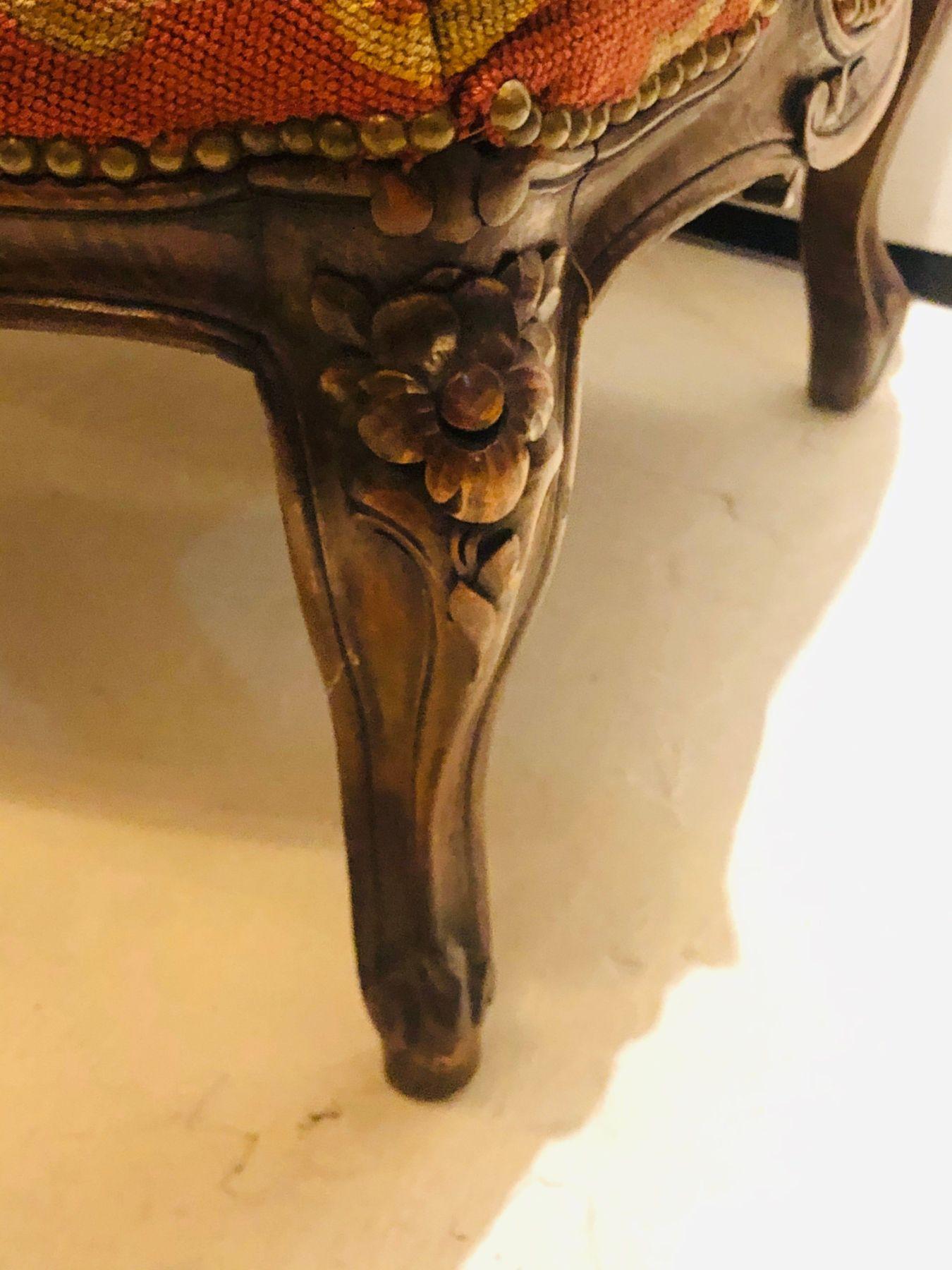 19. Jahrhundert Louis XV Stil Sessel Bergere Petite und Gros Point Polsterung im Angebot 10