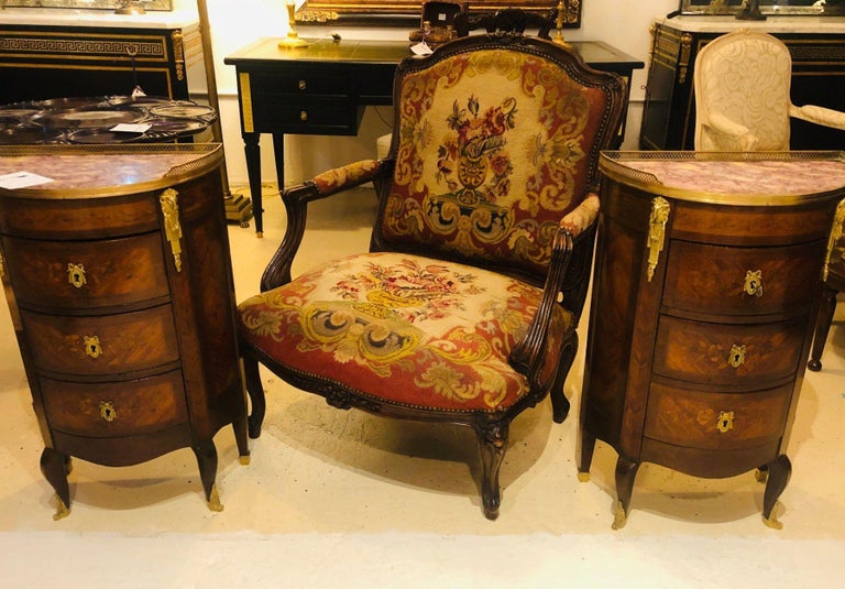 19th Century Louis XV Style Armchair Bergere Petite and Gros Point Upholstery For Sale 1