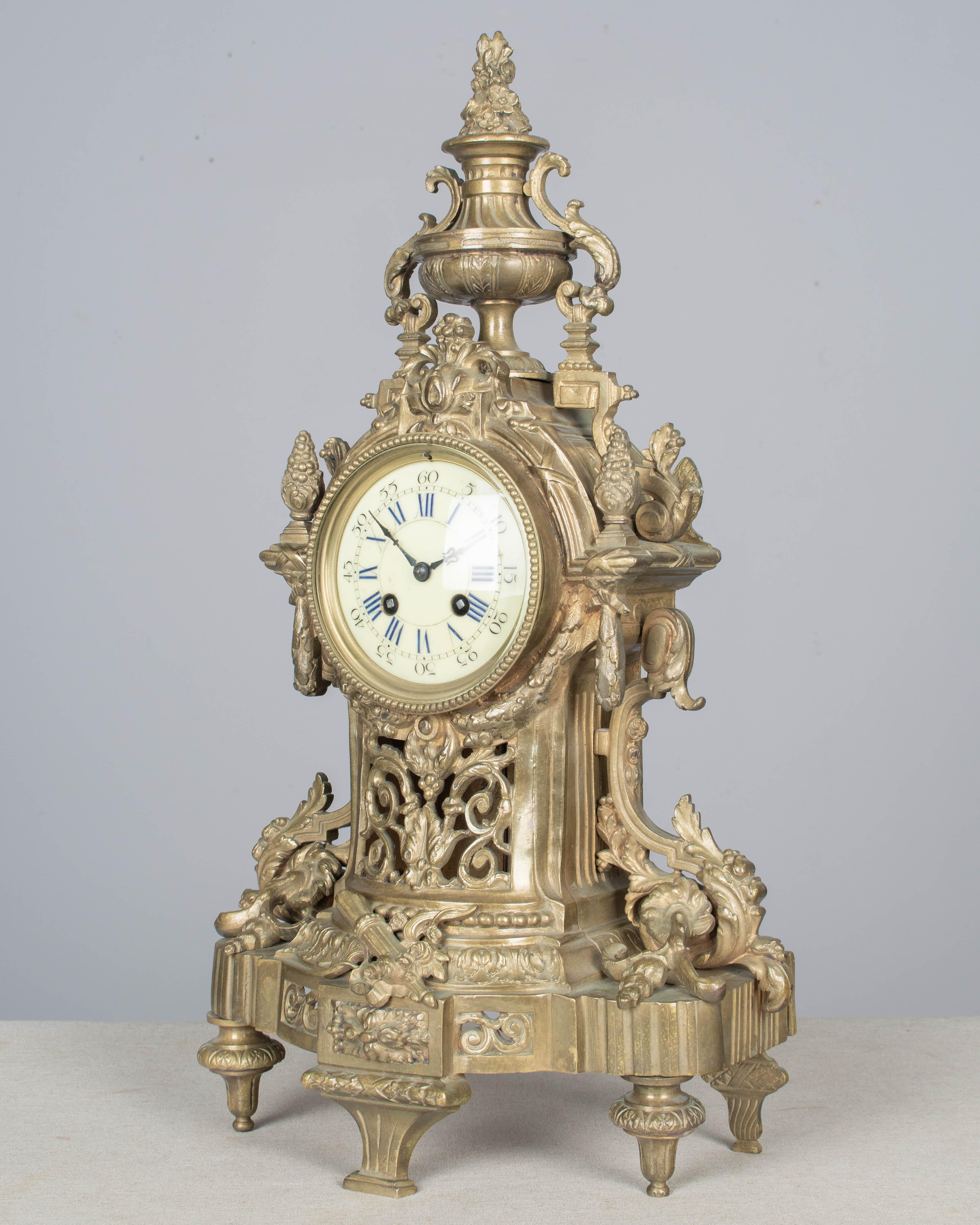 19th Century Louis XV Style Bronze Mantle Clock In Good Condition For Sale In Winter Park, FL