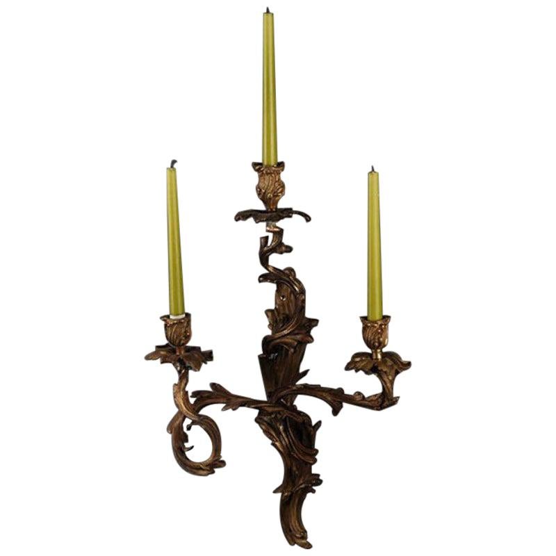19th Century Louis XV Style Bronze Wall Light For Sale