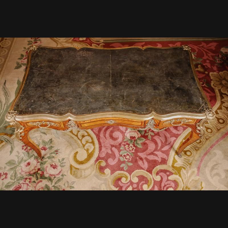 19th Century Louis XV Style Bureau Plat Writing Table For Sale 8