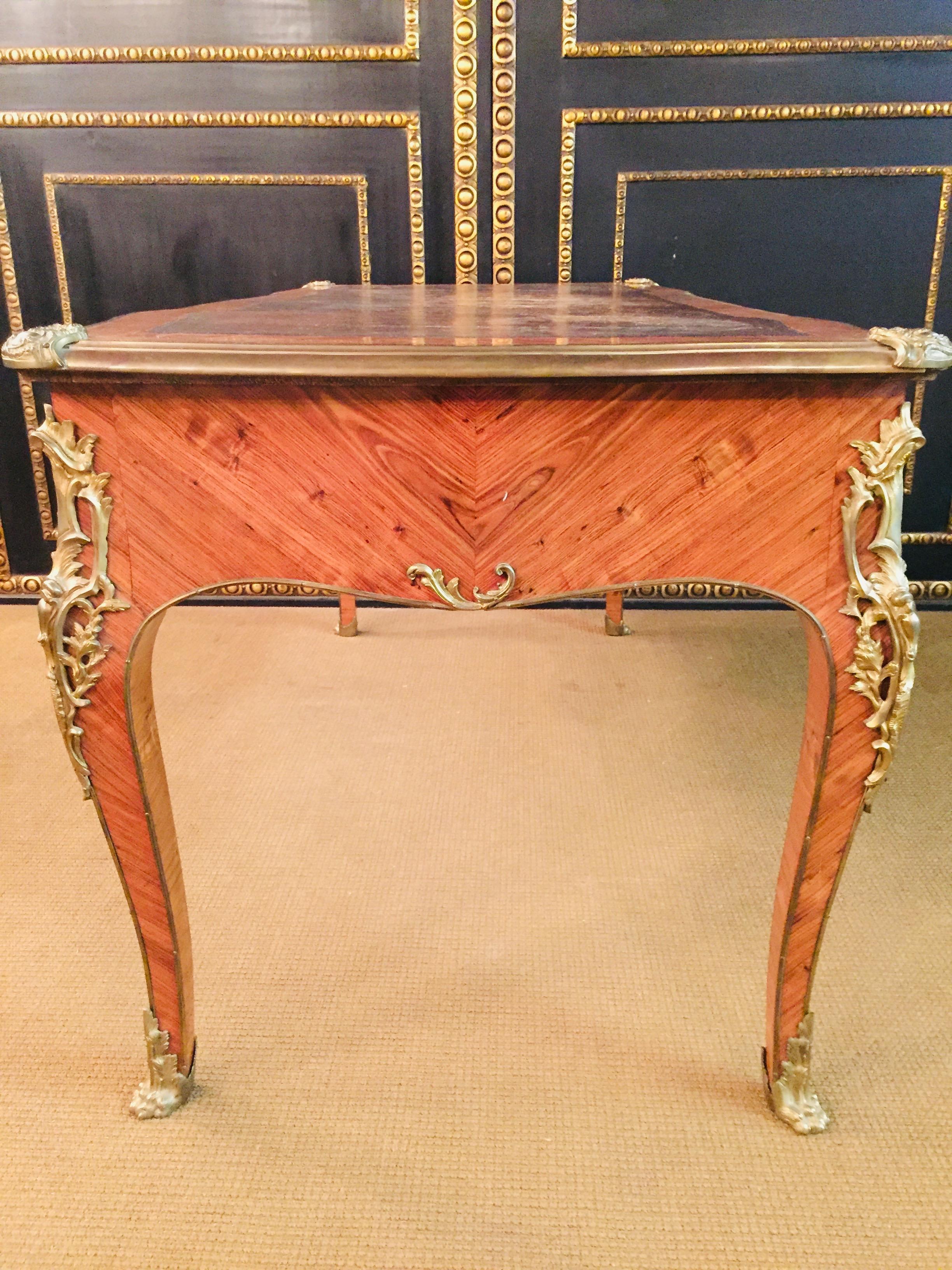 French Antique 19th Century Louis XV Style Bureau Plat Writing Table Mahogany veneer For Sale