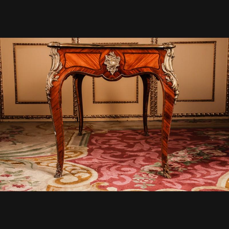 Wood 19th Century Louis XV Style Bureau Plat Writing Table For Sale