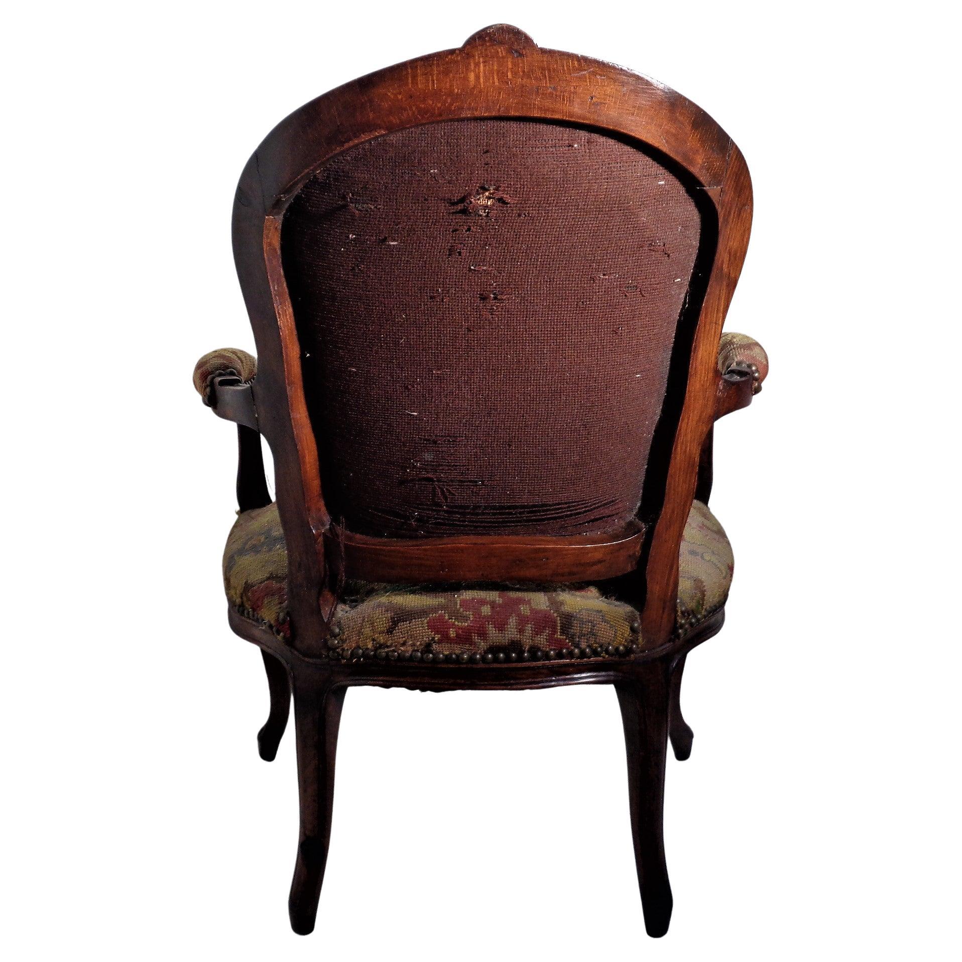 19th Century Louis XV Style Carved Beech Wood Fauteuil Grospoint Tapestry For Sale 5