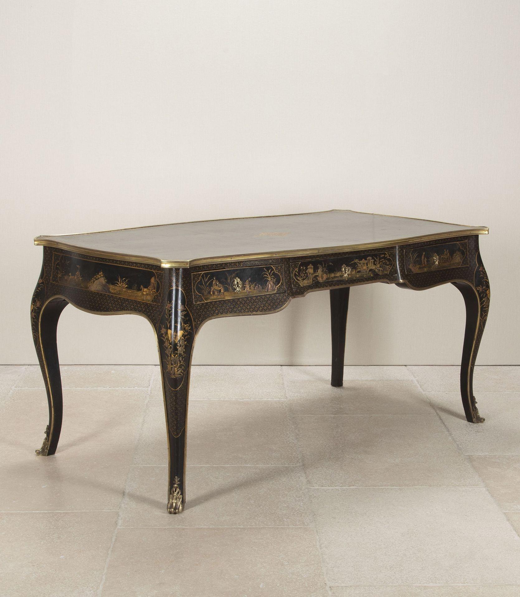 Francese Bureau Plat in stile Luigi XV del 19° secolo in vendita