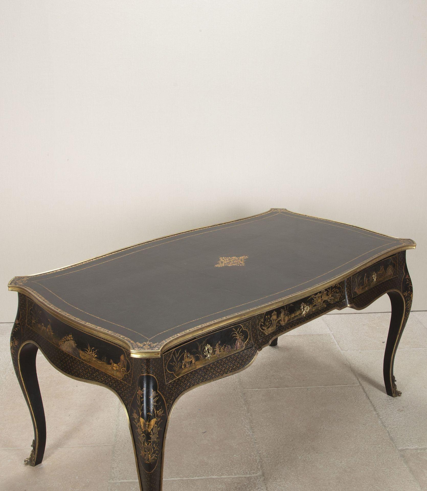 XIX secolo Bureau Plat in stile Luigi XV del 19° secolo in vendita