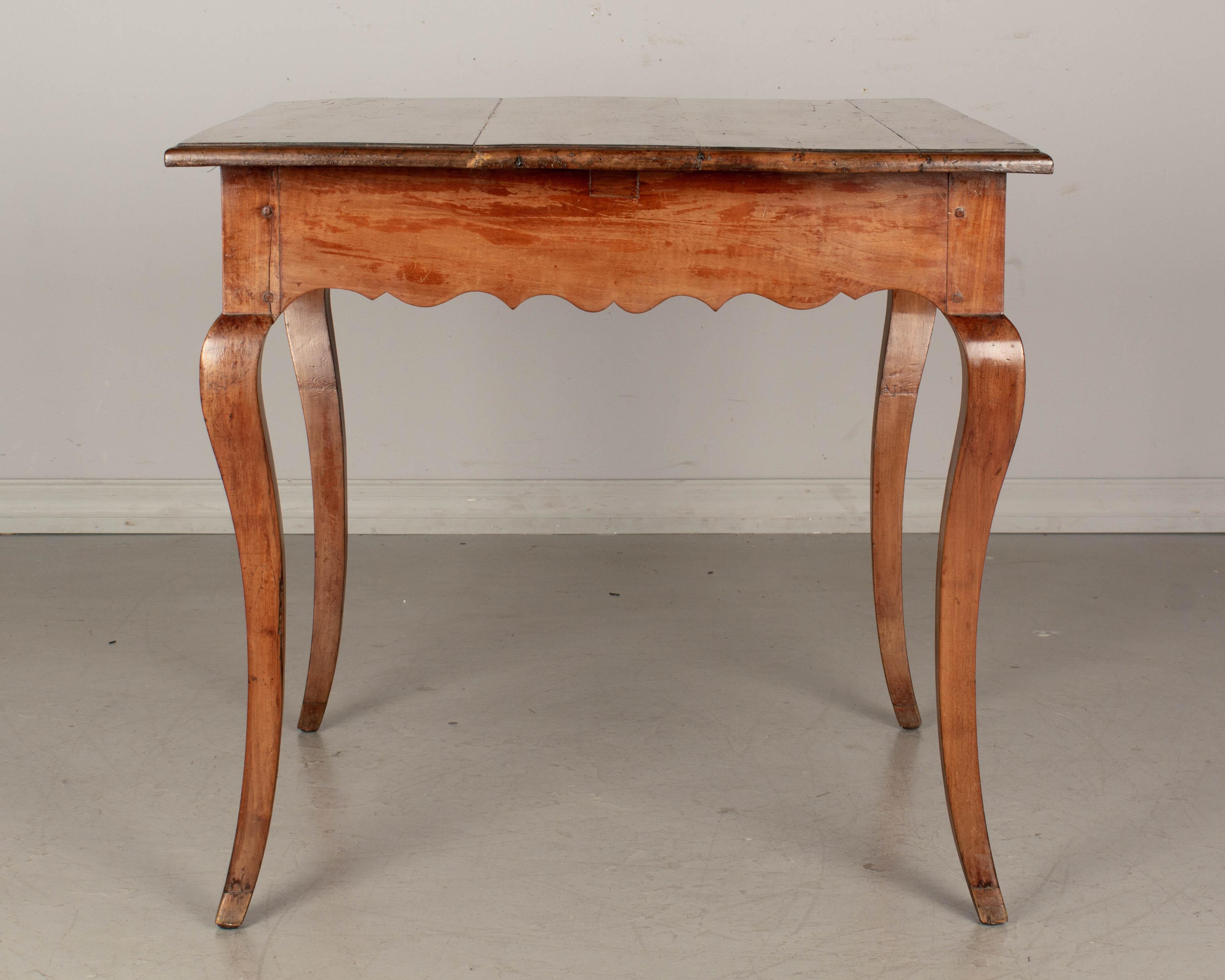 19th Century Louis XV Style Country French Side Table For Sale 1