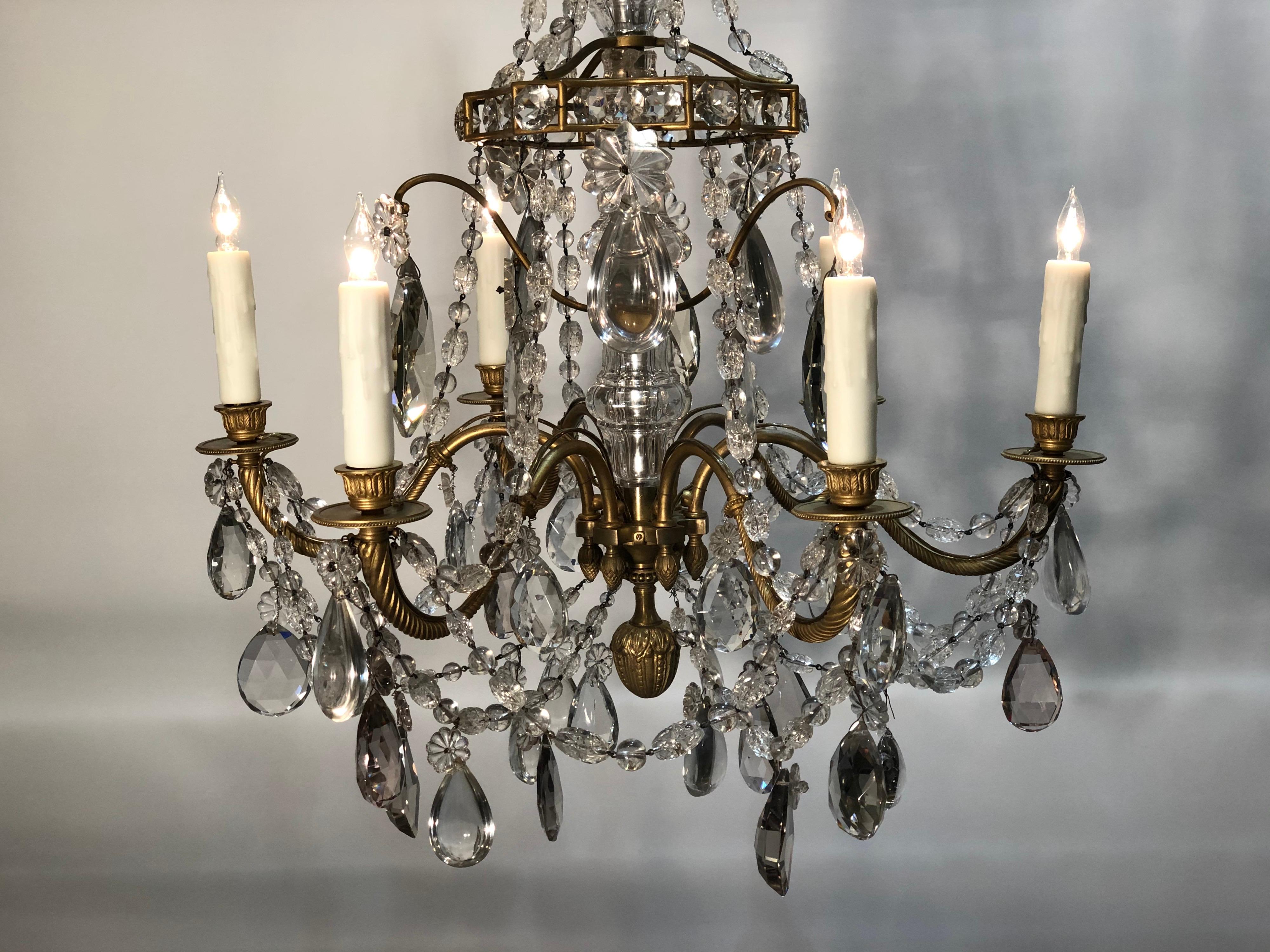 French 19th Century Louis XV Style Crystal and Gilt Bronze Chandelier For Sale