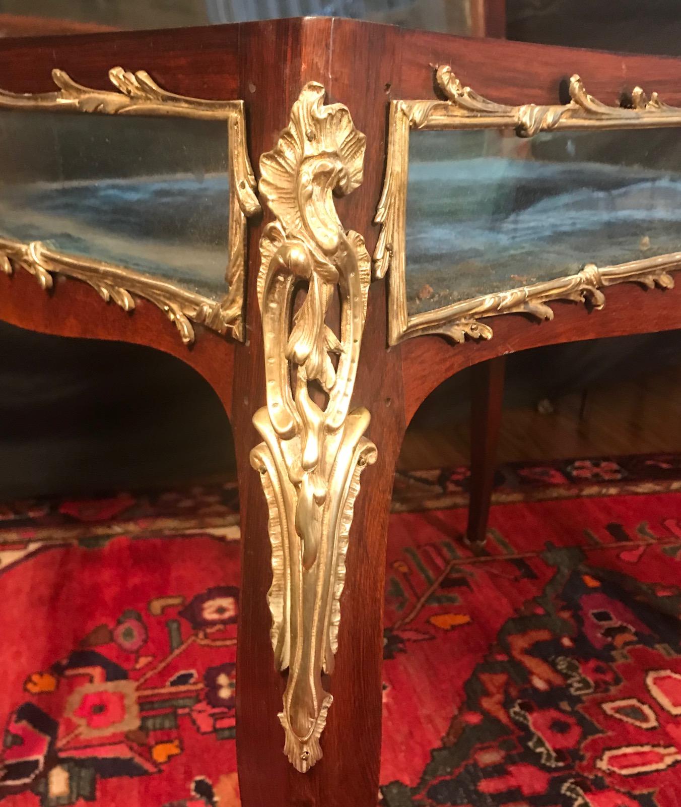 19th Century Louis XV Style Curio Display Table, Mahogany with Bronze Mounts In Good Condition For Sale In Vero Beach, FL