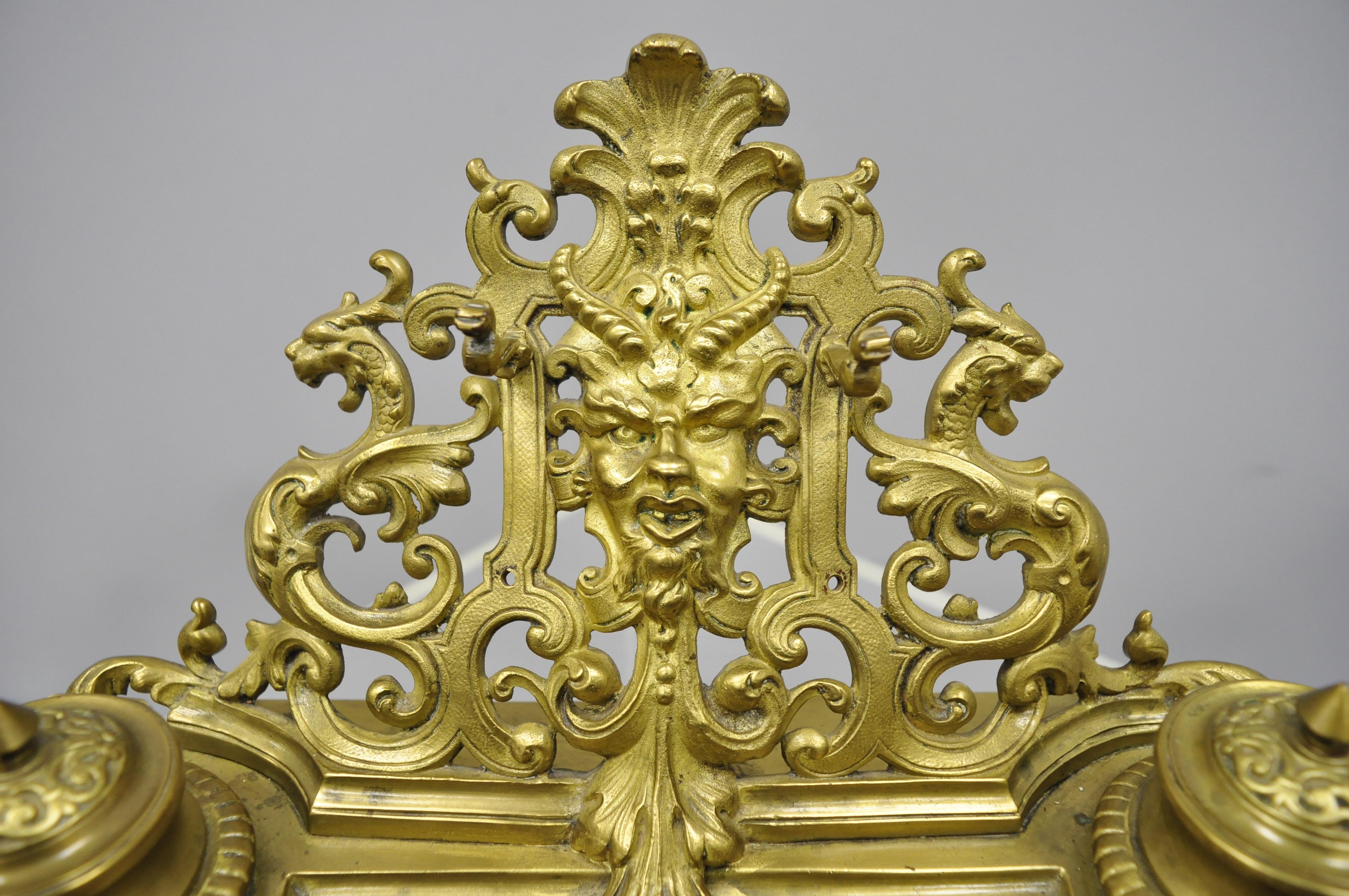 19. Jahrhundert Louis XV Stil Figural Bronze Doppelt Tintenfass Stifthalter (Louis XV.)