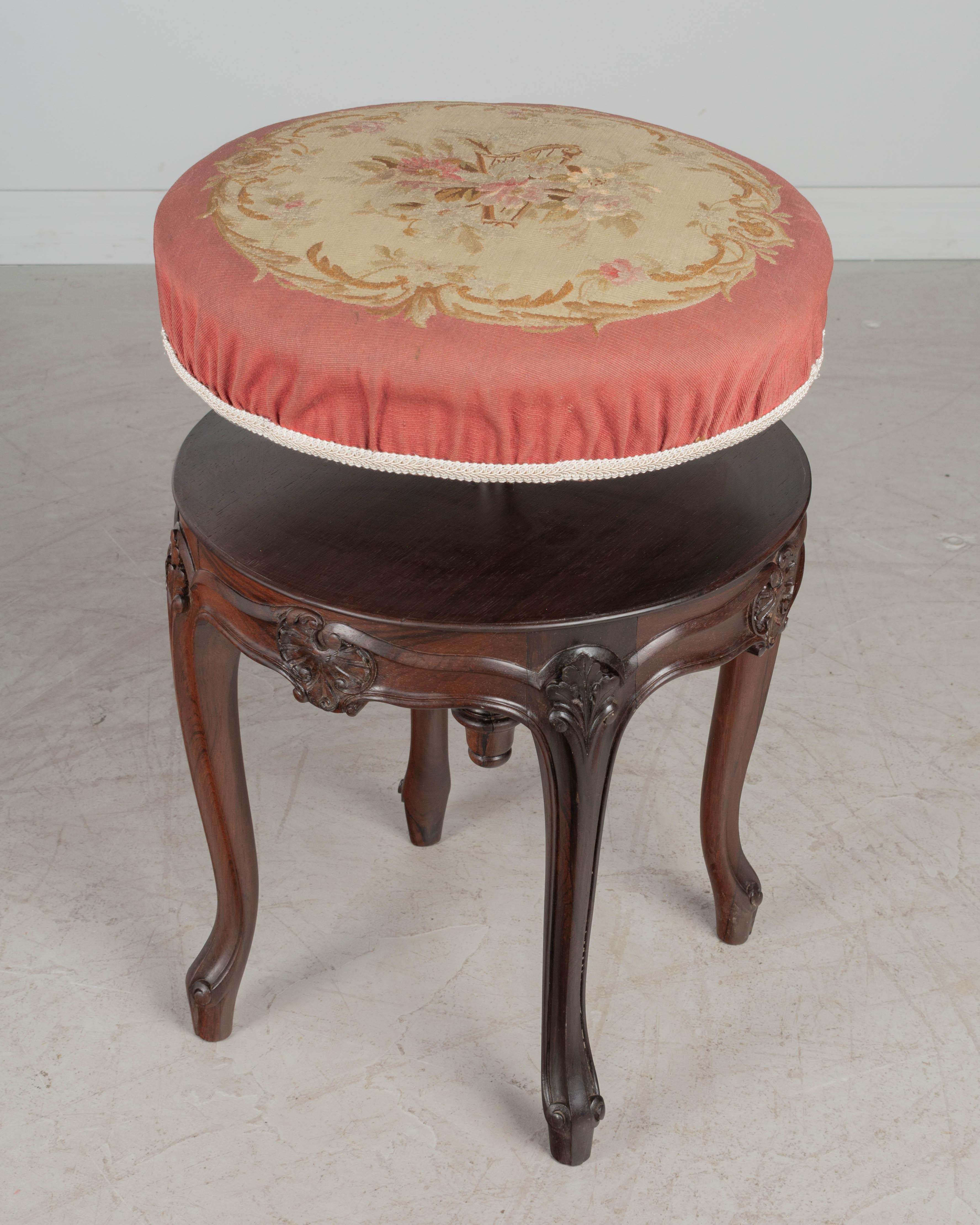 19th Century Louis XV Style French Adjustable Stool For Sale 2