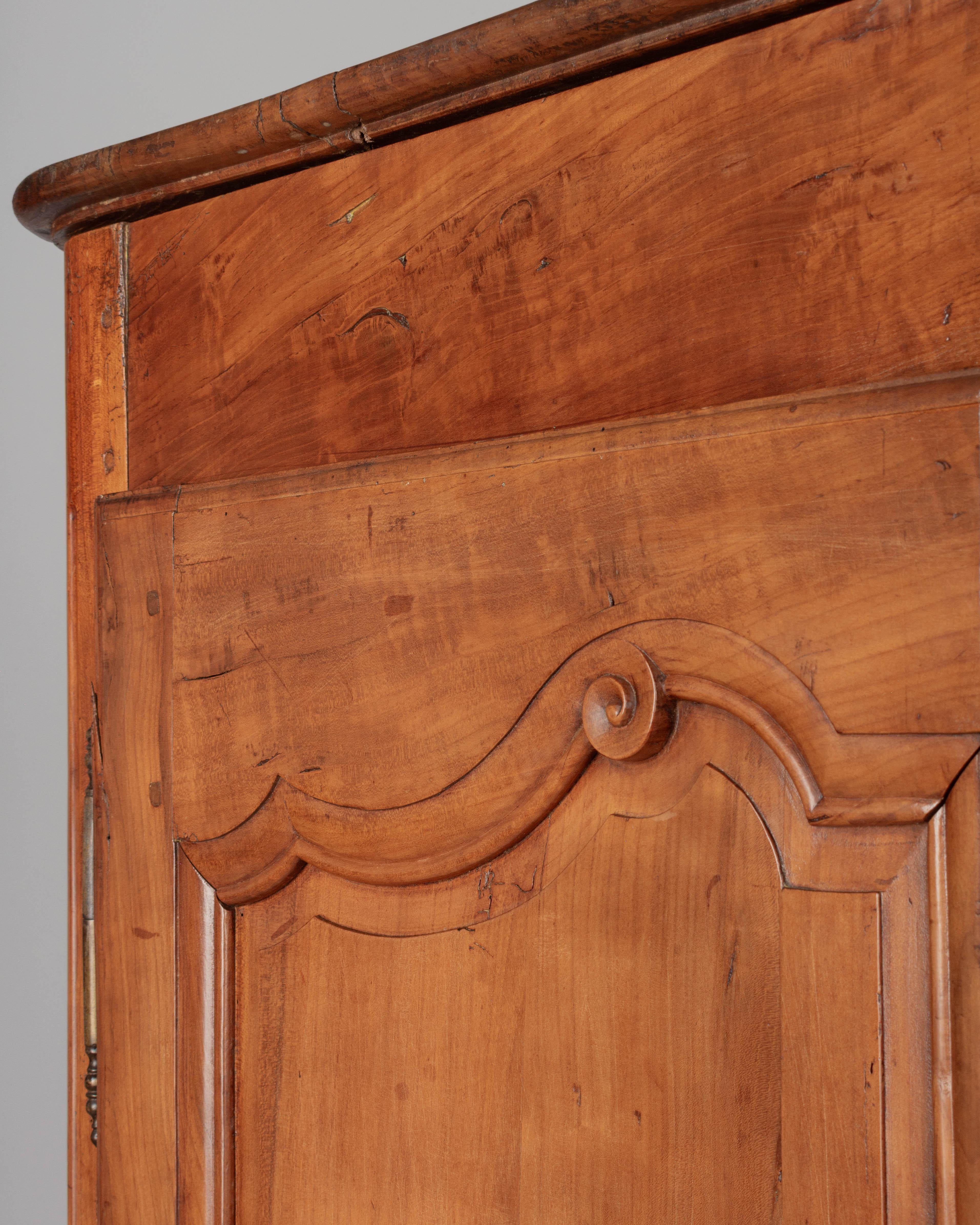 19th Century Louis XV Style French Armoire or Wardrobe For Sale 6