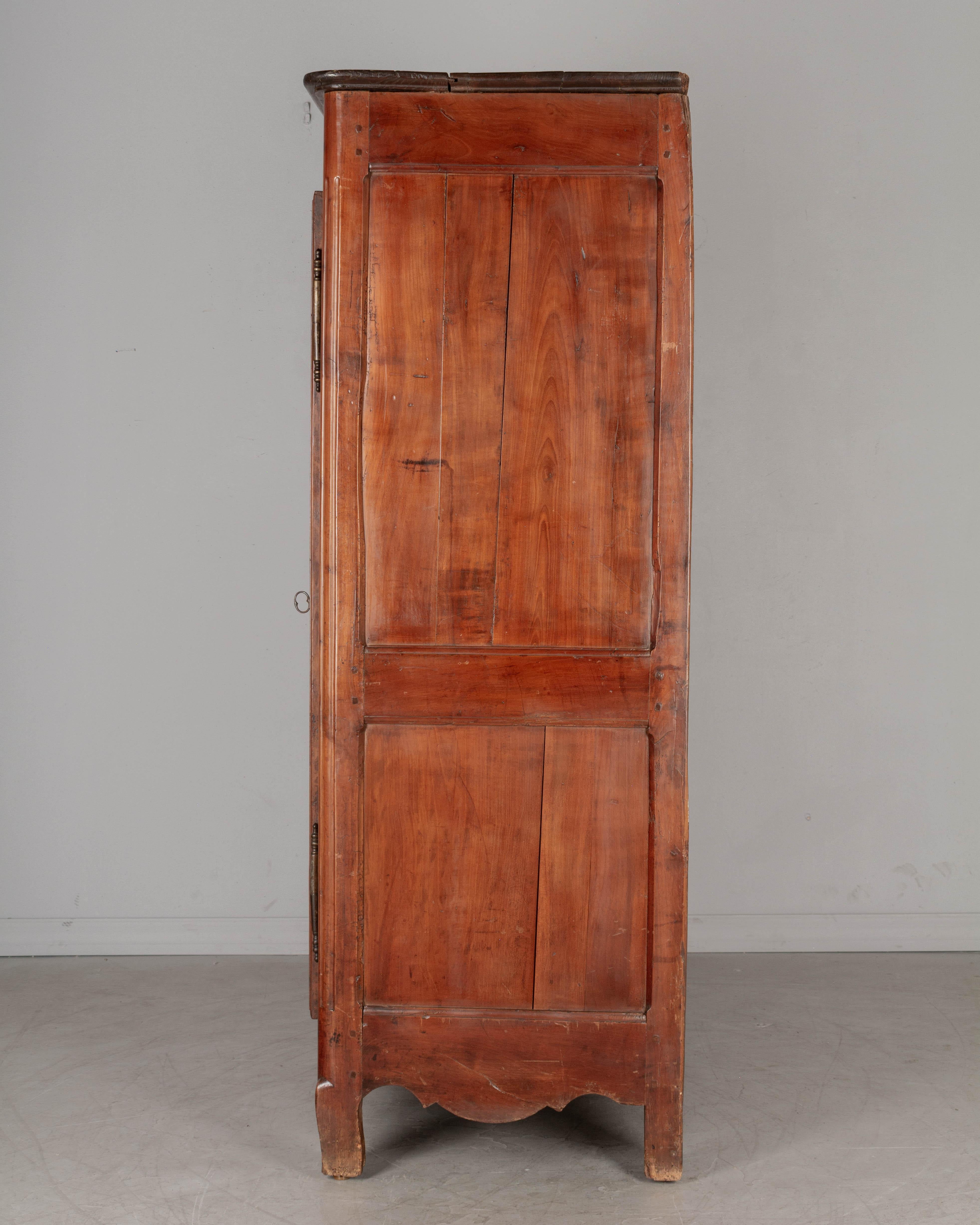 19th Century Louis XV Style French Armoire or Wardrobe For Sale 3