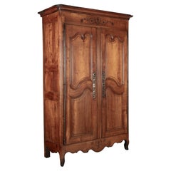Armadi e guardaroba in Wood