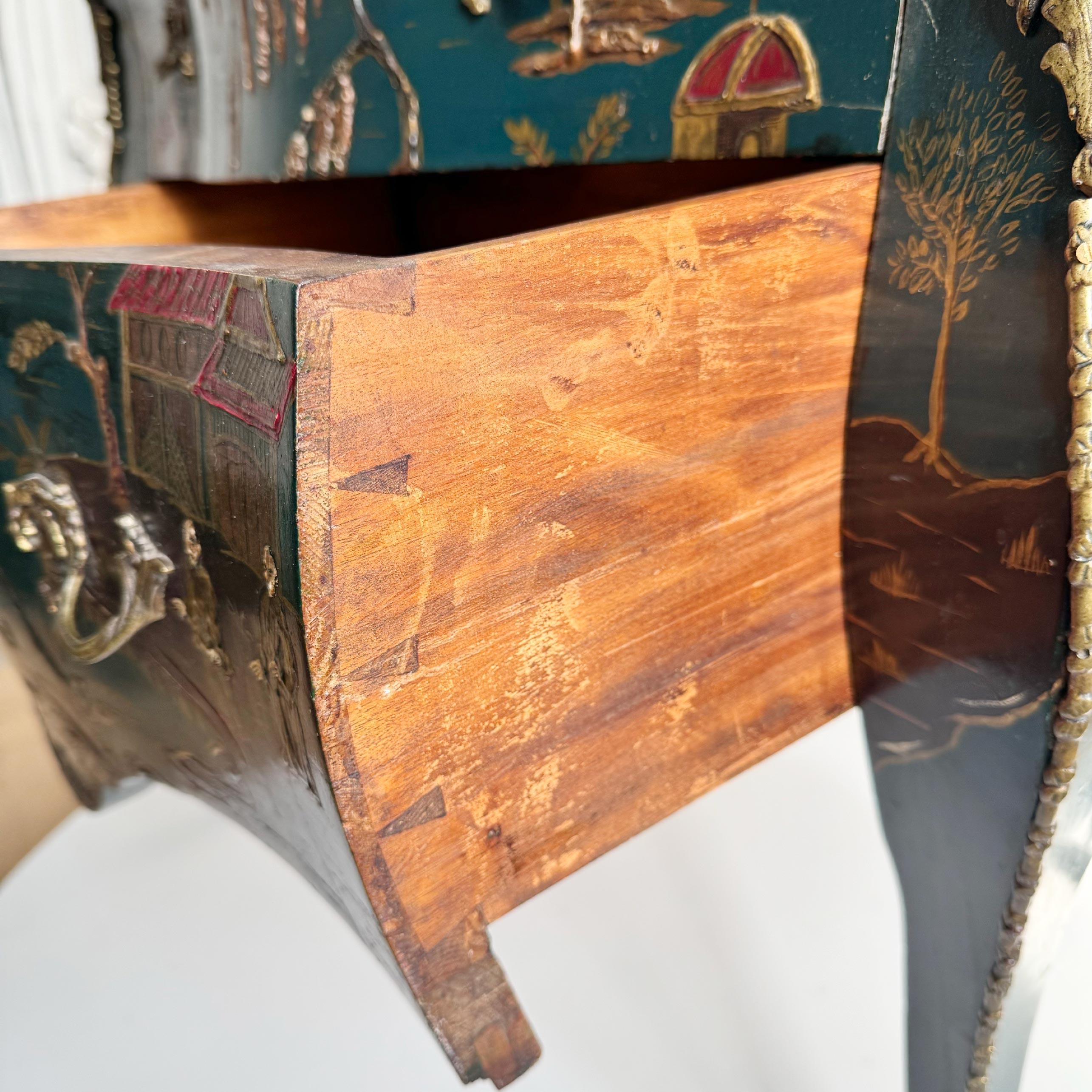 Pino Commode francese del XIX secolo in stile Luigi XV, blu oceano scuro e cineserie in vendita