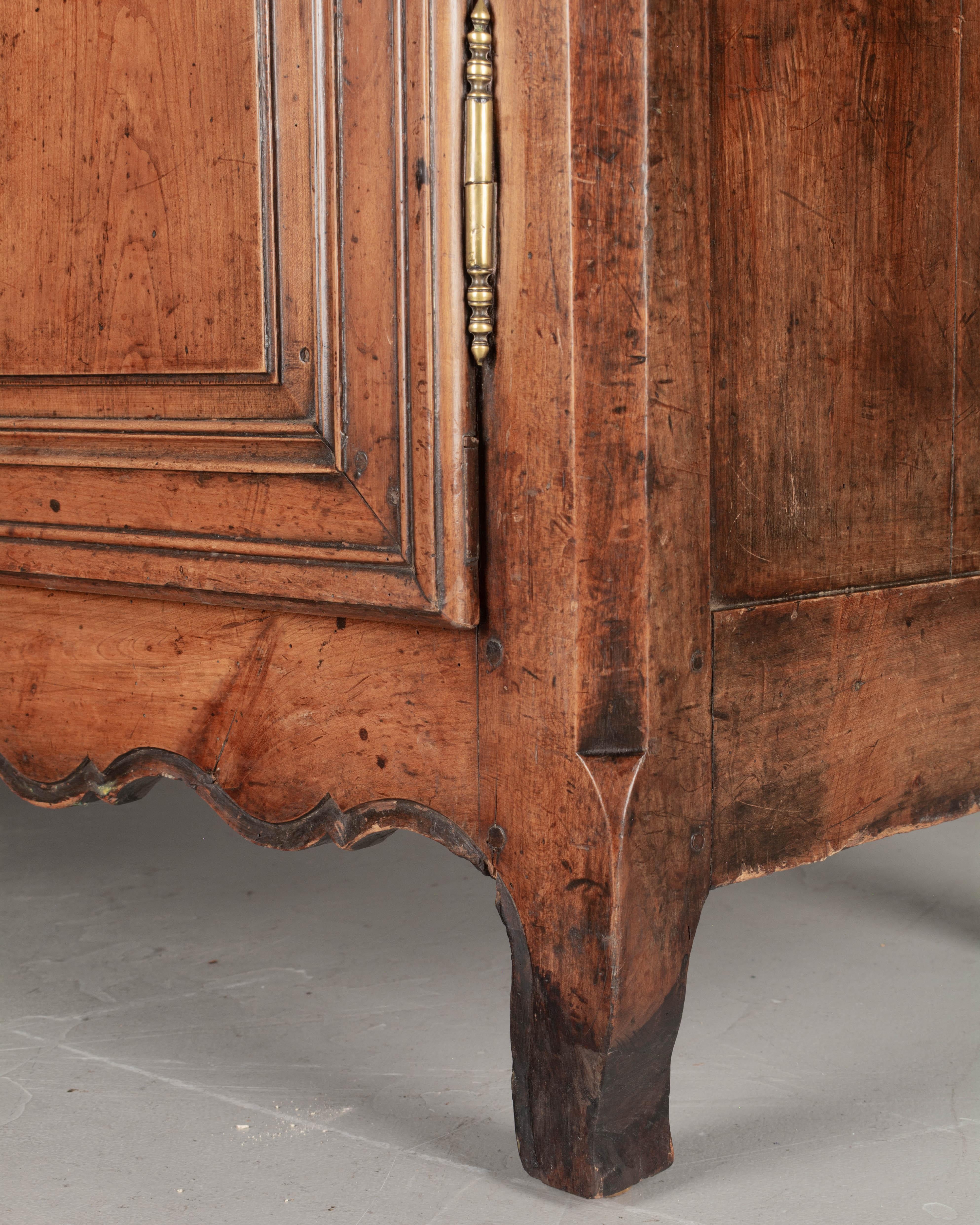 Enfilade o credenza francese del XIX secolo in stile Luigi XV in vendita 12