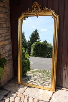 Miroir doré de style Louis XV du 19e siècle