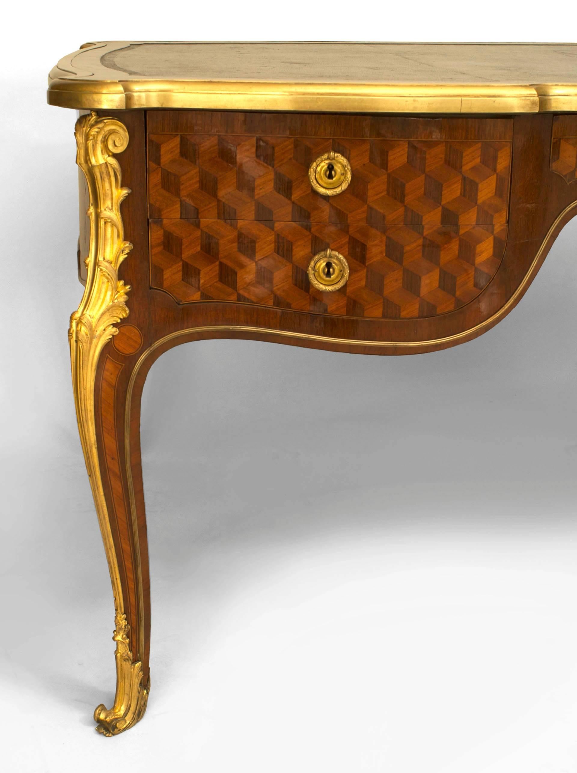 Louis XV Style Gilt Mahogany Desk with Leather Top In Good Condition In New York, NY