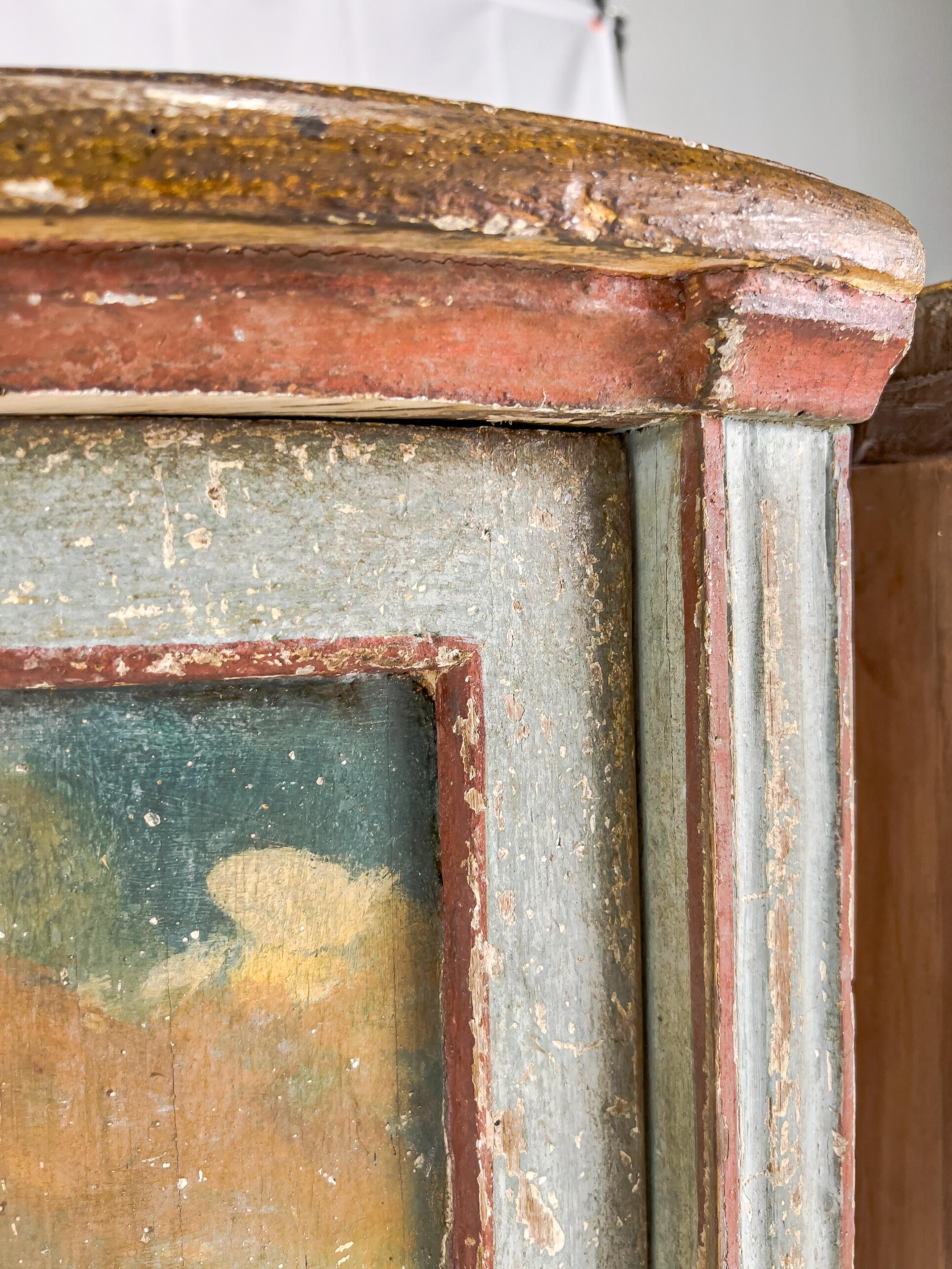 19th Century Louis XV Style Hand-Painted Corner Cabinets For Sale 3