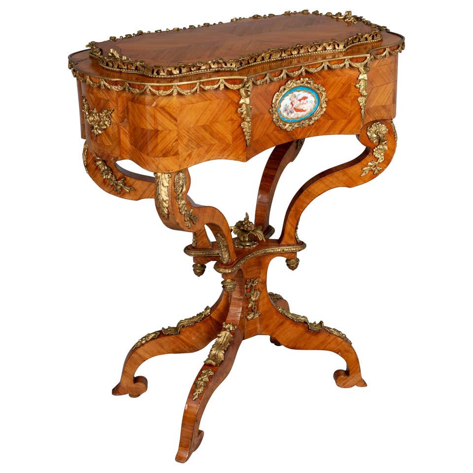 Rococo Tables - 327 For Sale at 1stDibs | rococo dining table, rococo ...