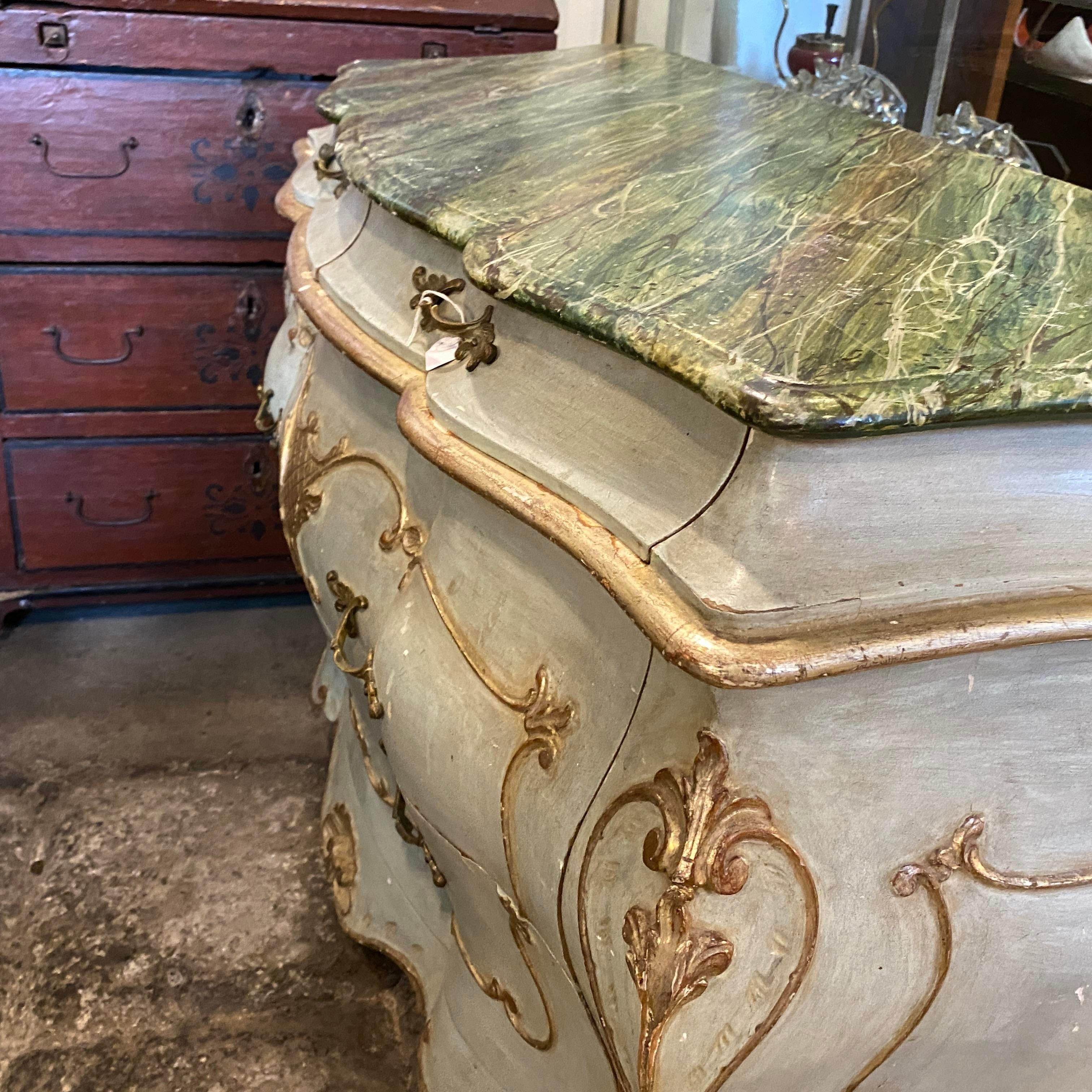 19th Century Louis XV Style Lacquered Venetian Commode For Sale 4