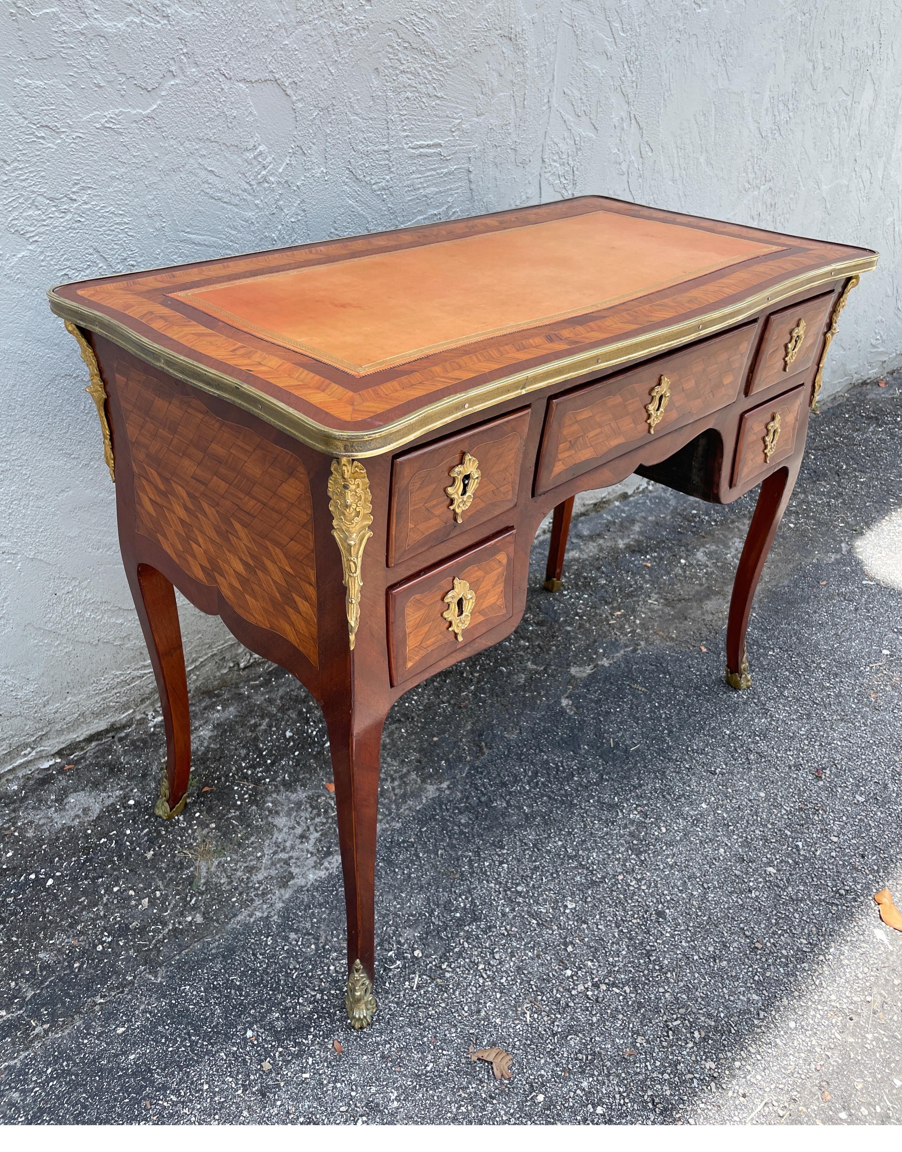 19th Century Louis XV Style Ladies French Marquetry Desk In Good Condition For Sale In West Palm Beach, FL