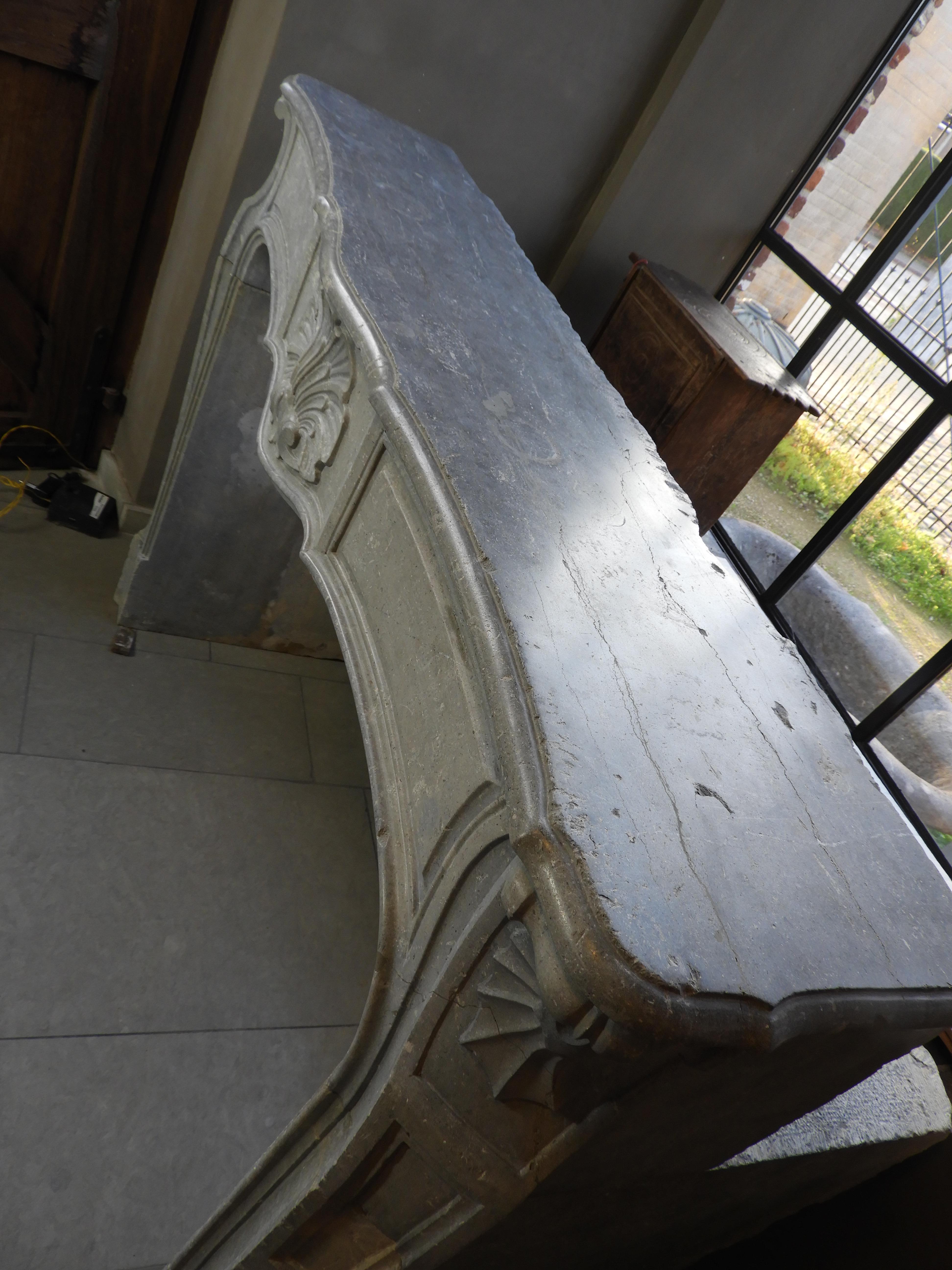 19th Century Louis XV Style Louis 15th Fireplace in Grey French Limestone For Sale 2