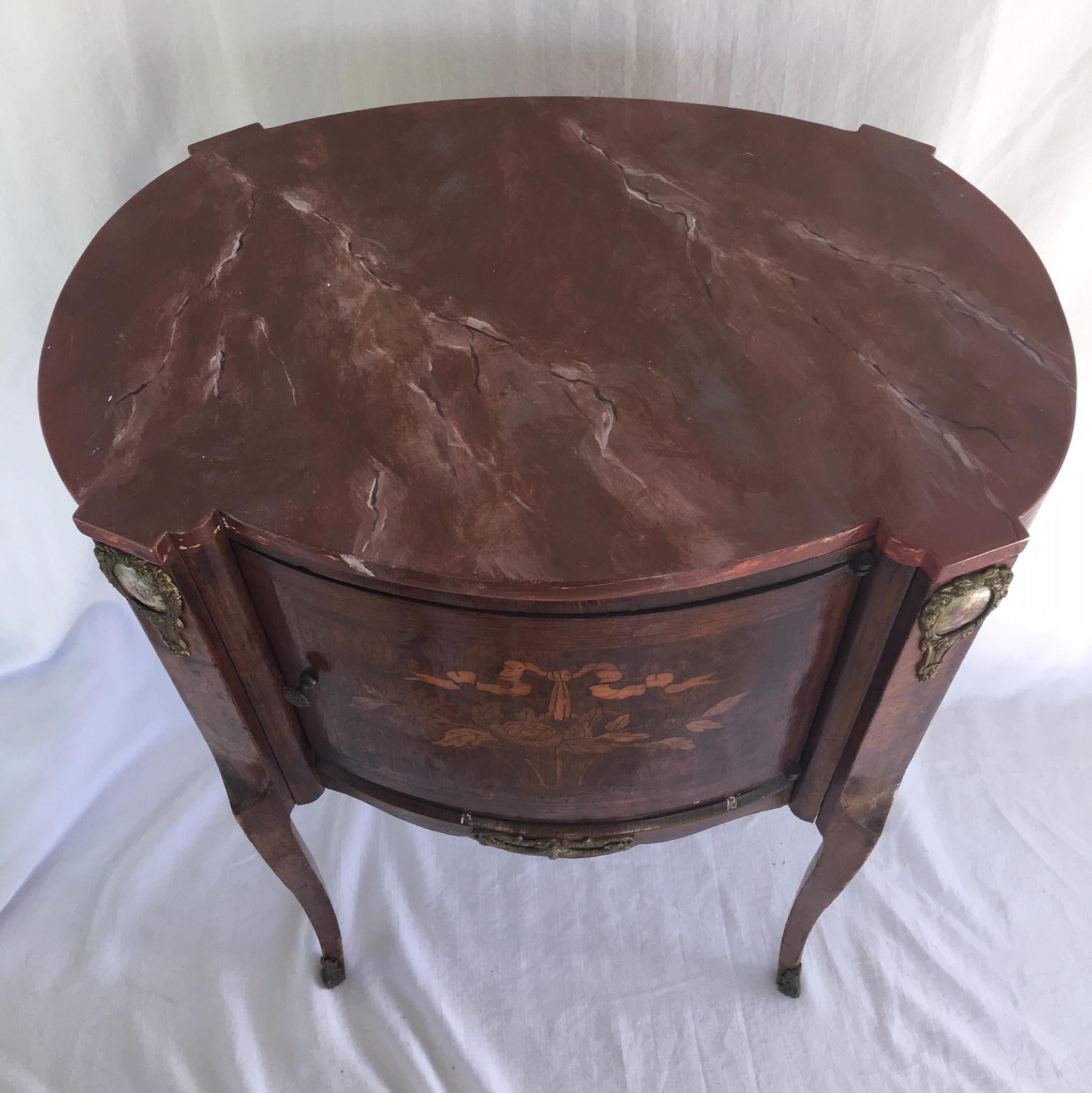 19th Century Louis XV Style Marquetry Ormolu Side Table / Nightstand 11