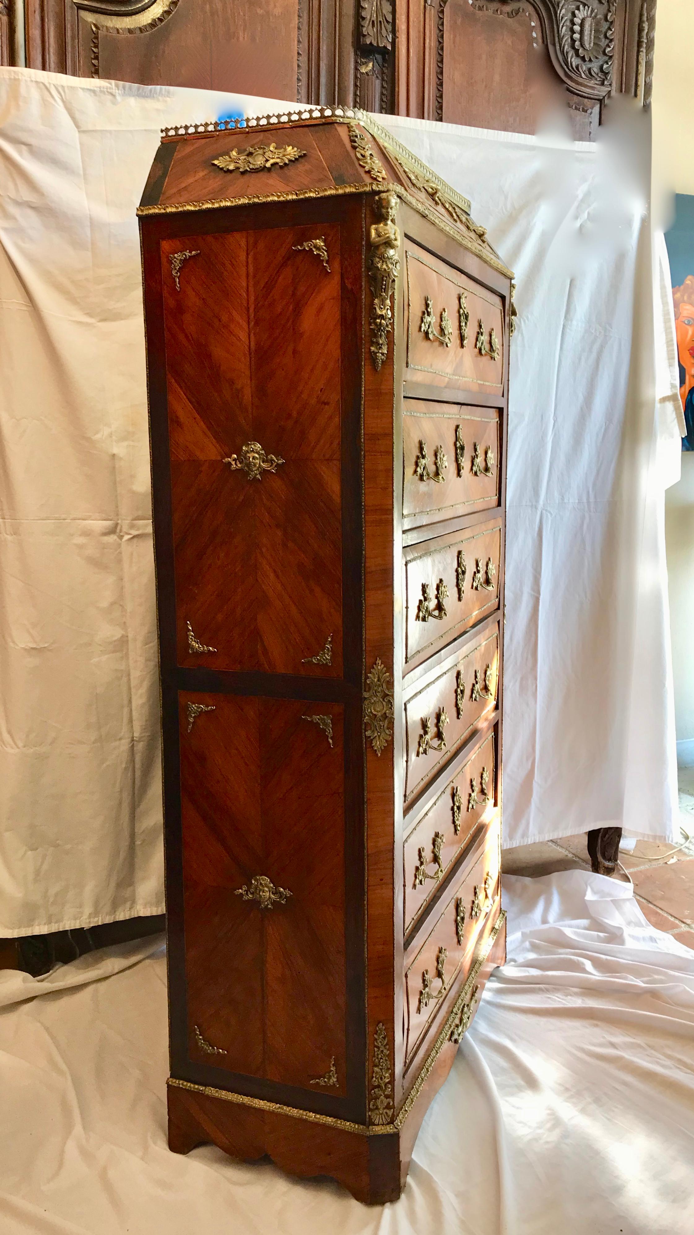 19th Century Louis XV Style Ormolu-Mounted Kingwood Lingerie Chest In Good Condition In West Palm Beach, FL