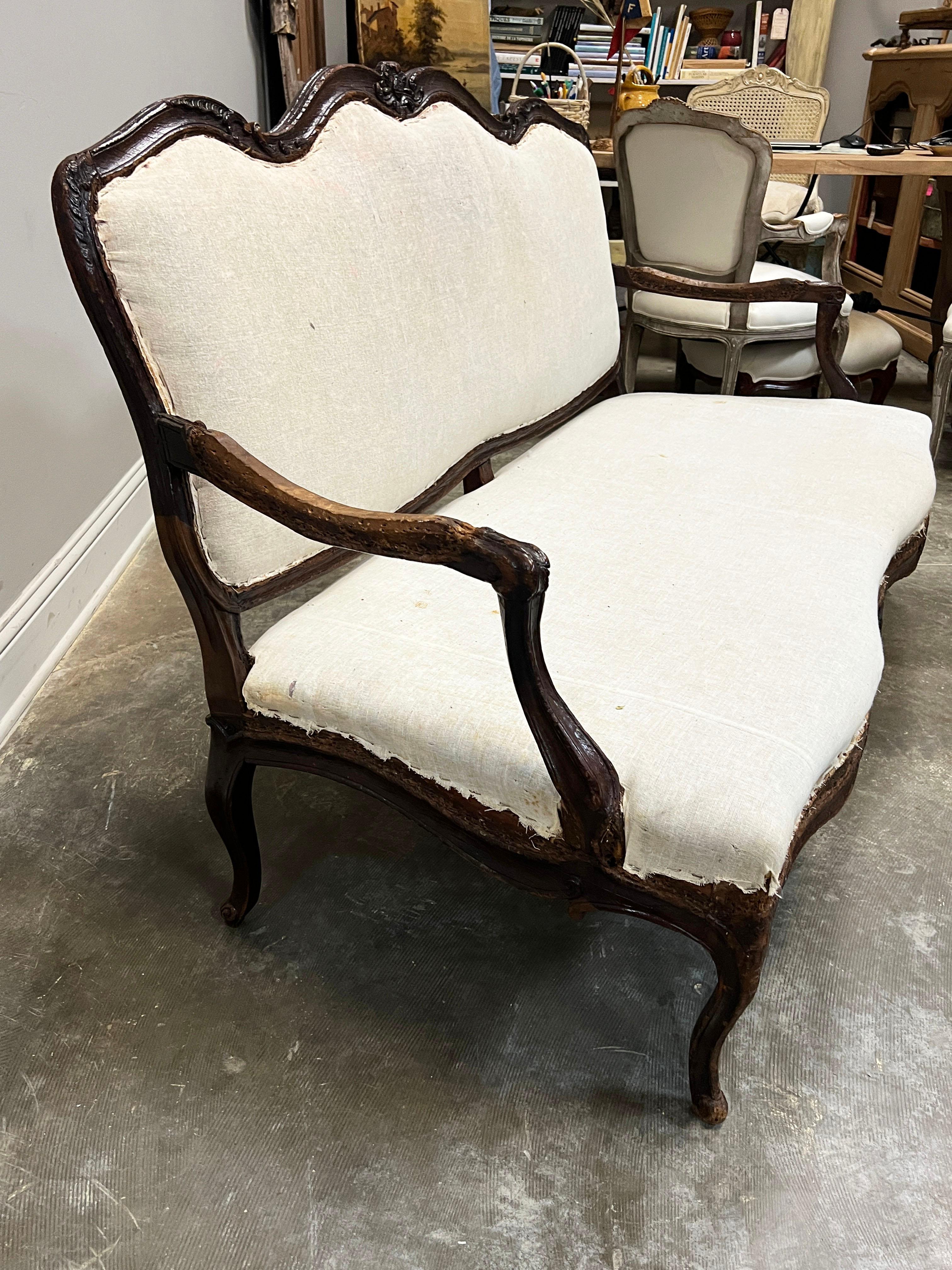 French 19th Century Louis XV style settee For Sale