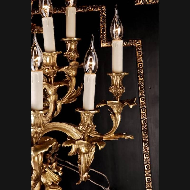 Zehnarmige Luminaire-Wandleuchte im Stil Louis XV des 19. Jahrhunderts (Bronze) im Angebot