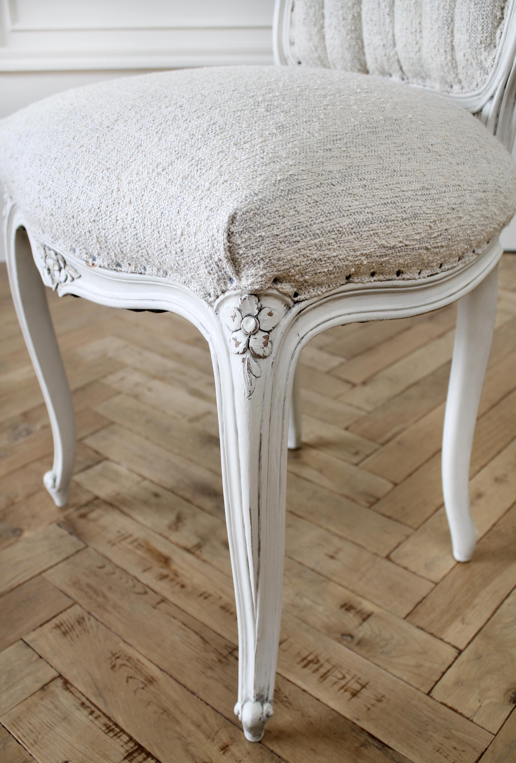 19th Century Louis XV Style Vanity Chair in Boucle Fabric 1