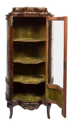 19th Century Louis XV Style Vernis Martin Bombe Vitrine with Serpentine Glass