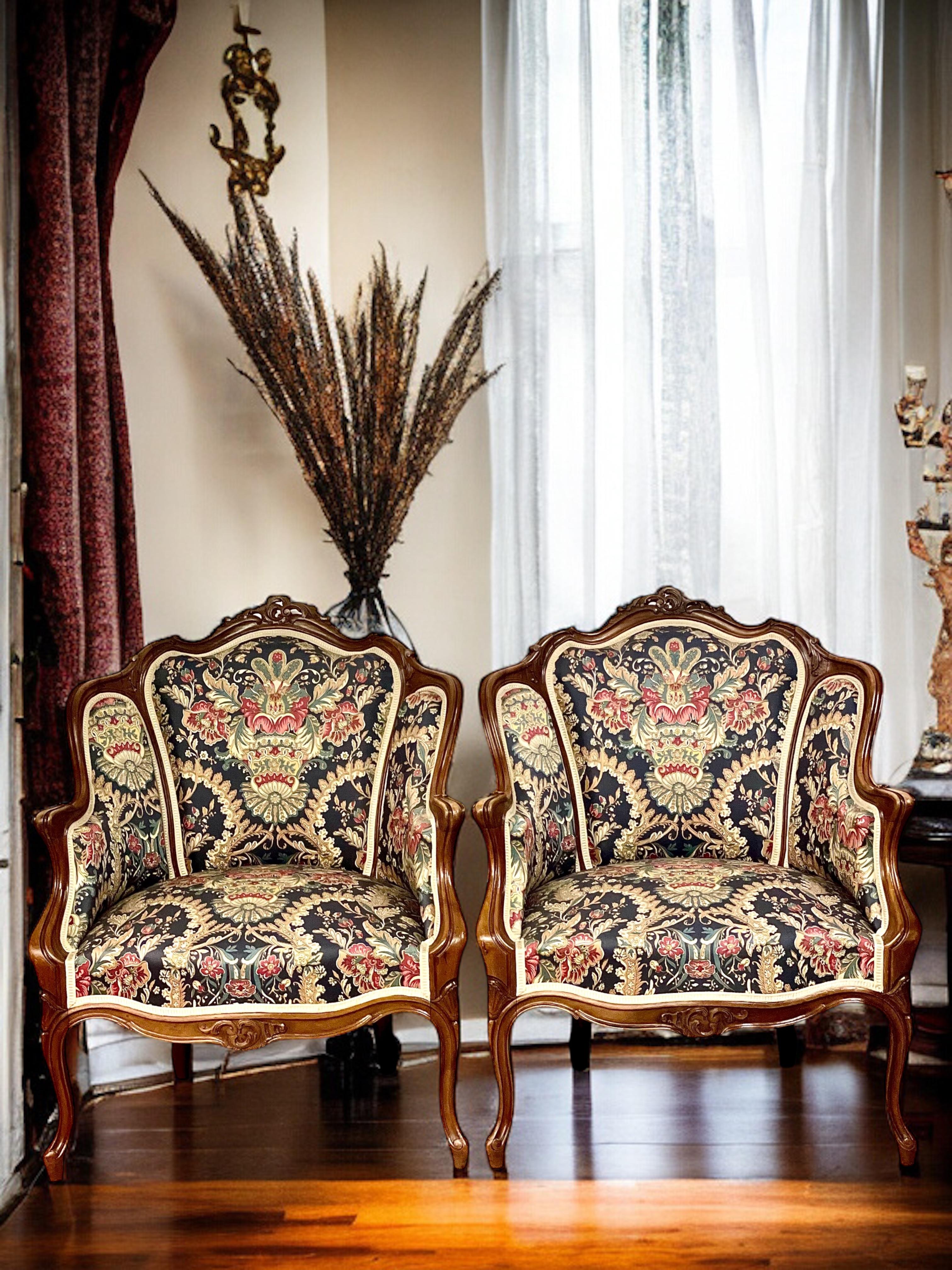 Napoleon III 19th Century Pair of French Louis XV Walnut Bergères Chairs