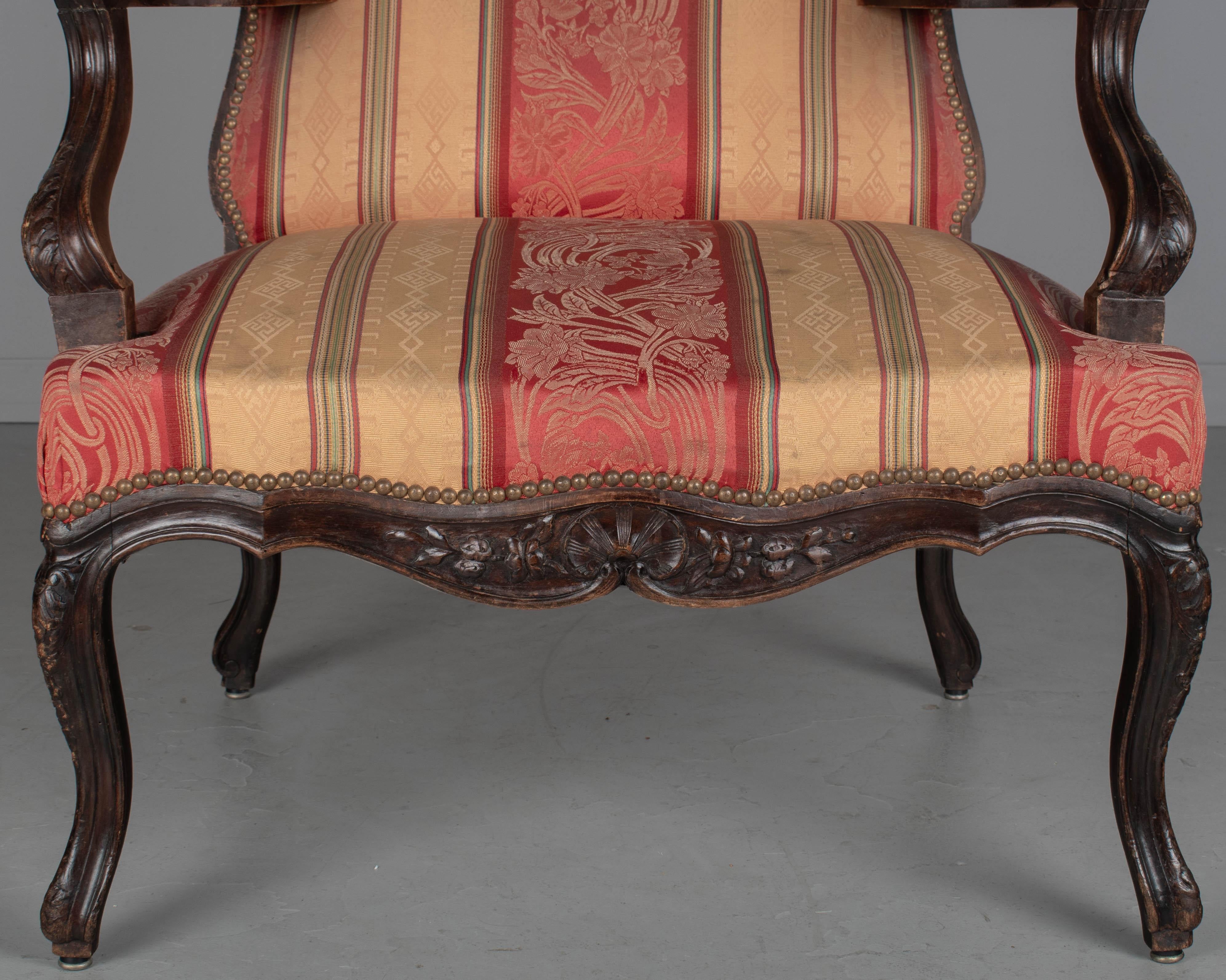 19th Century Louis XV Style Wingback Fauteuil or Armchair im Angebot 5