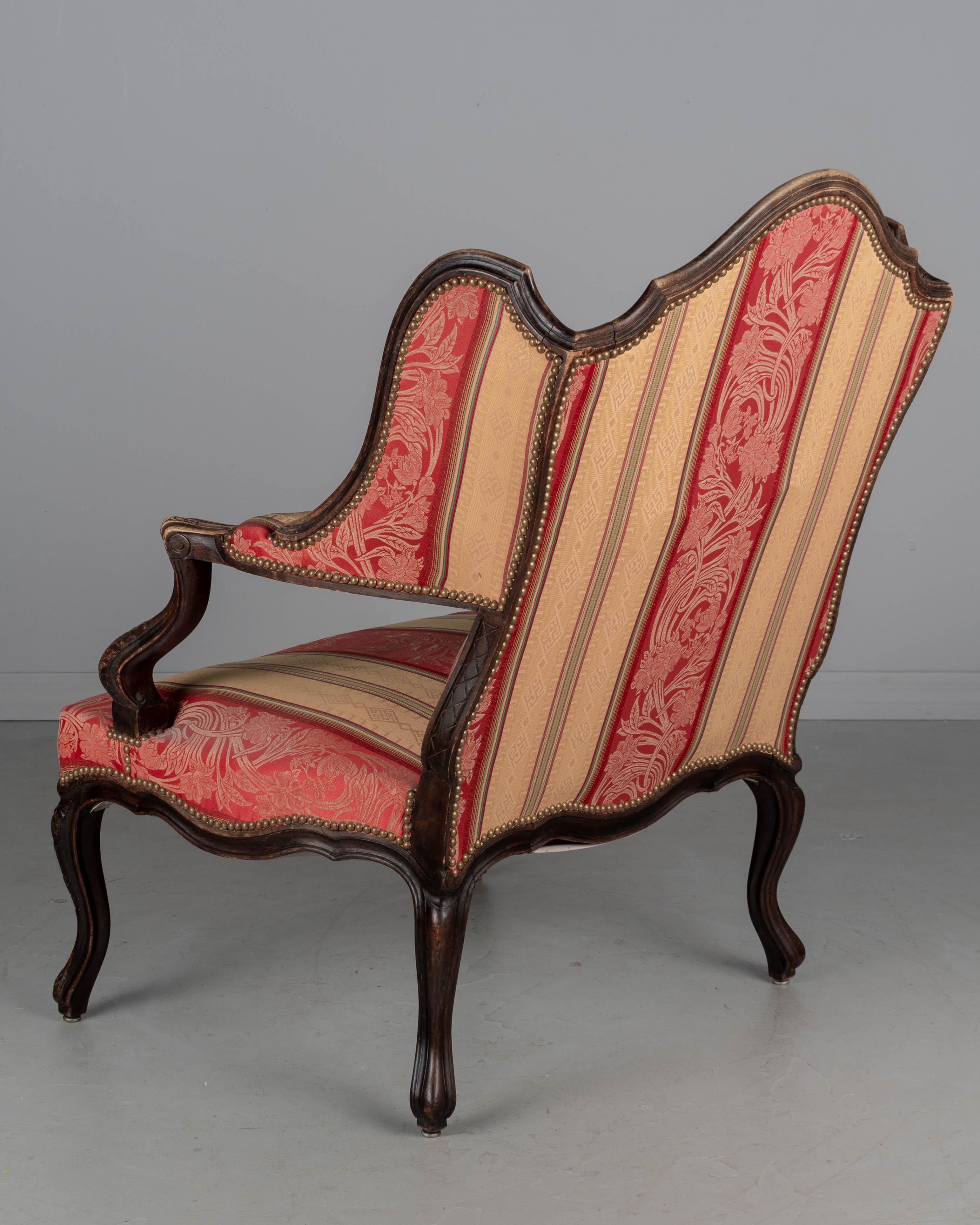 19th Century Louis XV Style Wingback Fauteuil or Armchair (Polster) im Angebot
