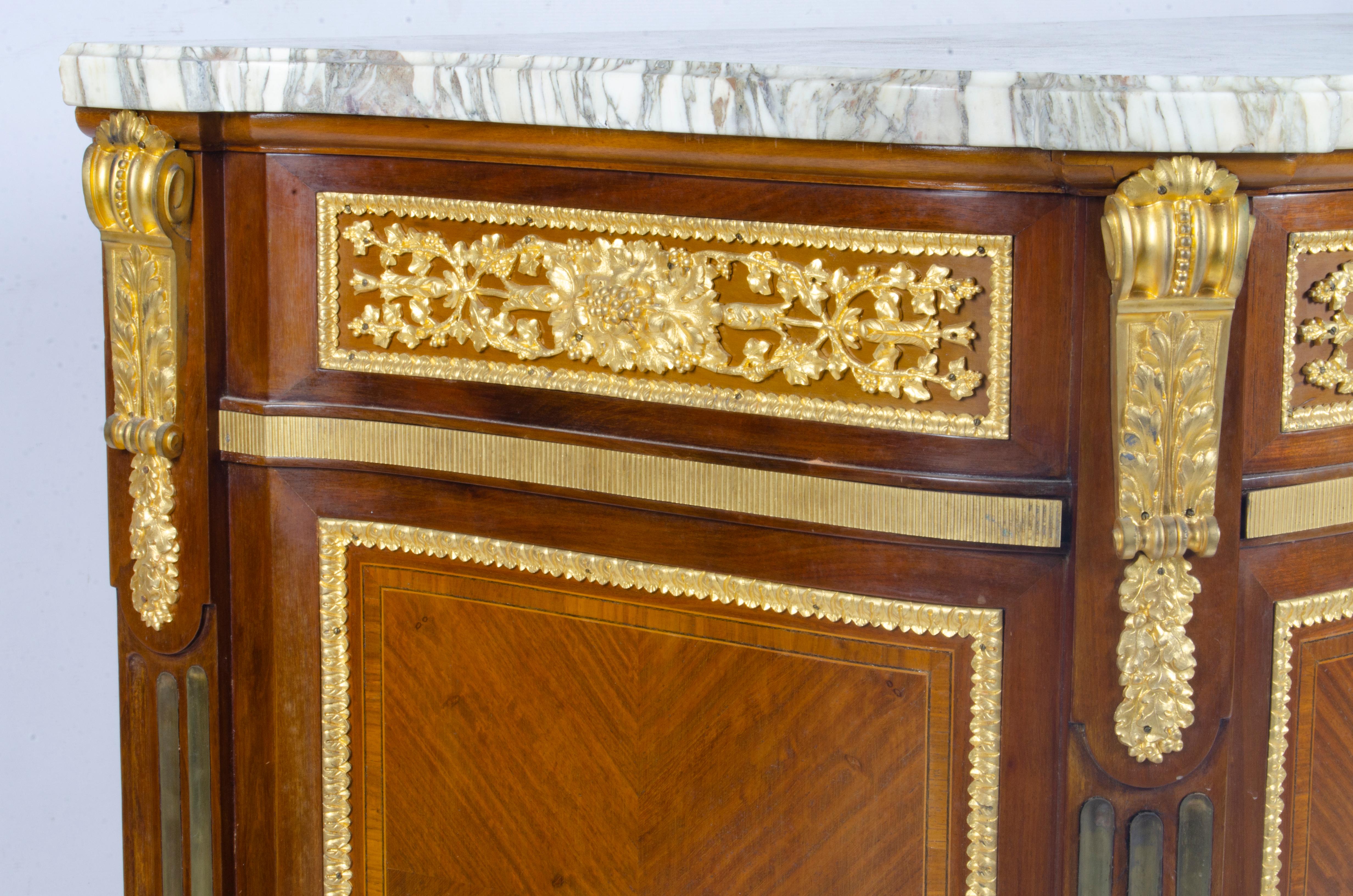 Commode Luigi XVI del XIX secolo in bronzo, legno e marmo di François Linke, Francia in vendita 2