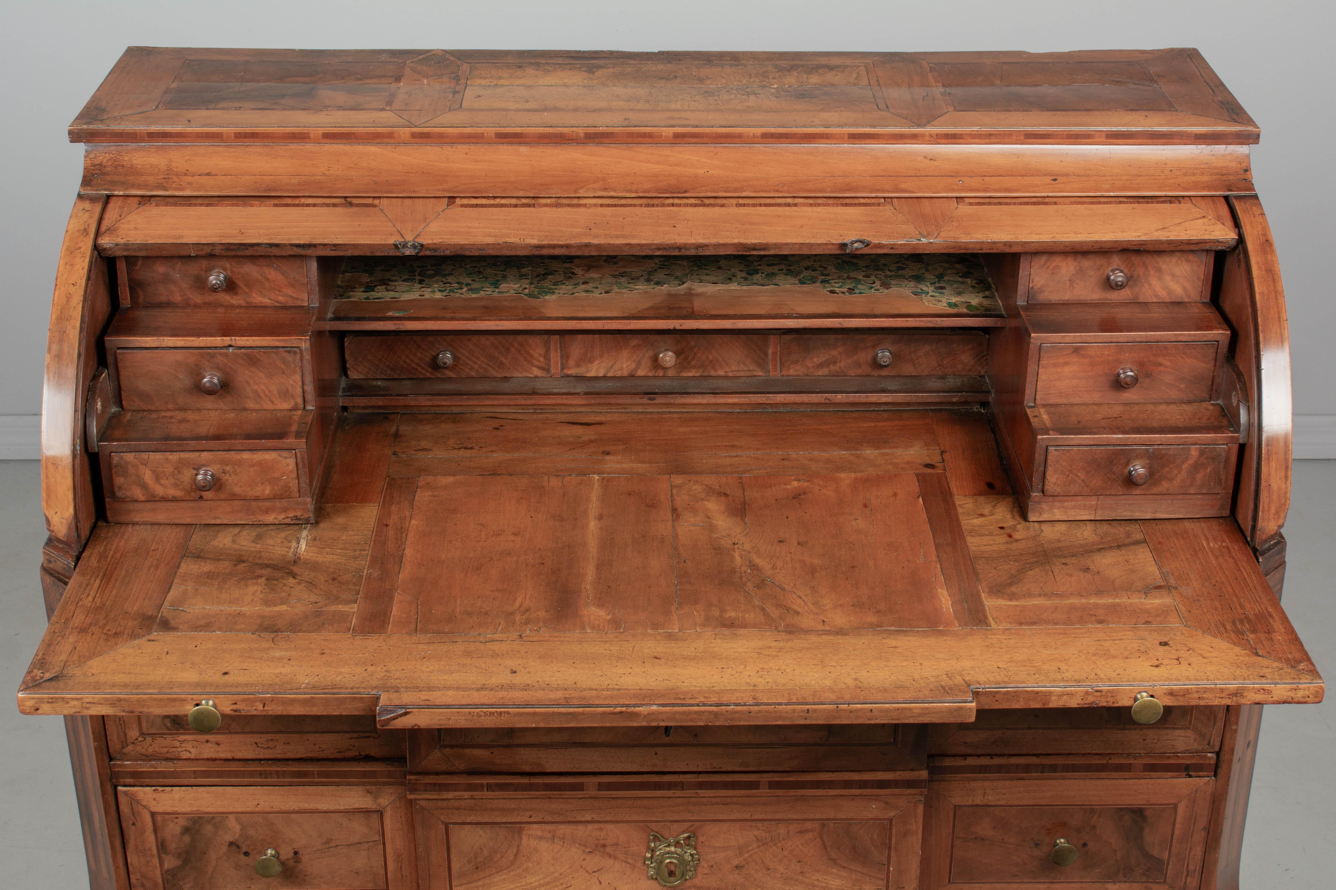 19th Century Louis XVI Bureau à Cylindre or Roll Top Desk In Good Condition For Sale In Winter Park, FL