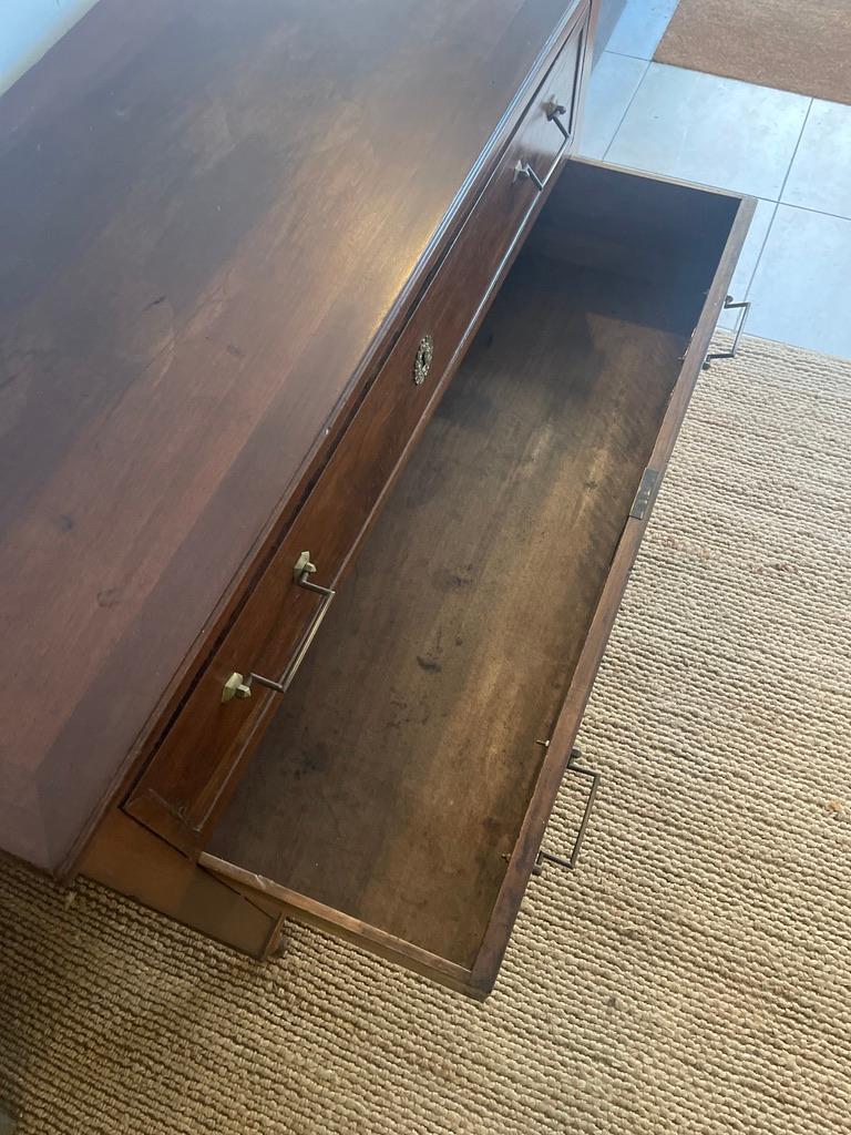 Mid 20th Century Louis XVI Chest of Drawers For Sale 8