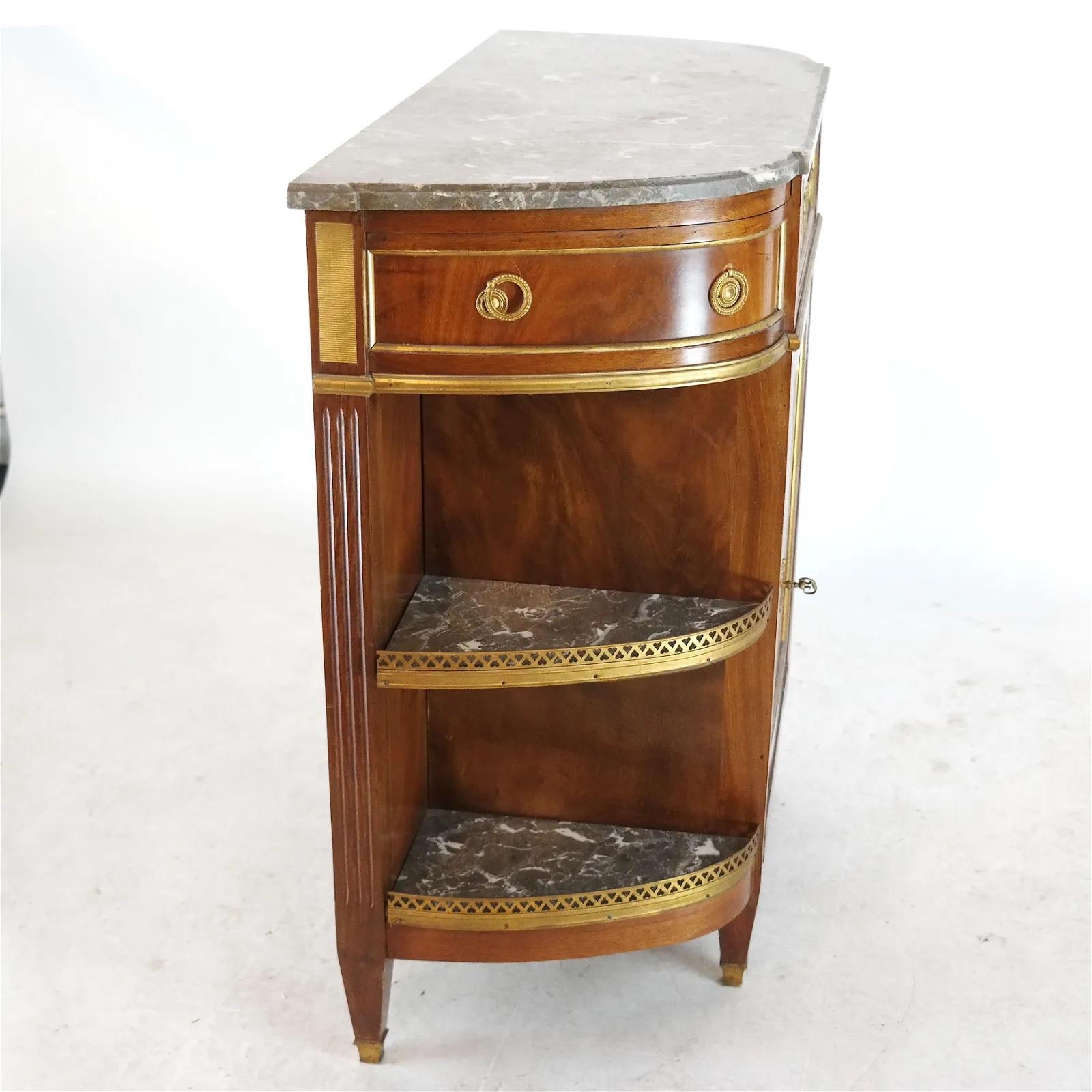 Francese Console Desserte del XIX secolo Luigi XVI in vendita